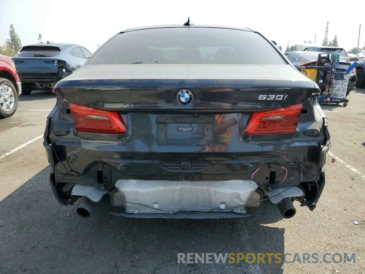 6 Фотография поврежденного автомобиля WBAJR3C04LWW81818 BMW 5 SERIES 2020