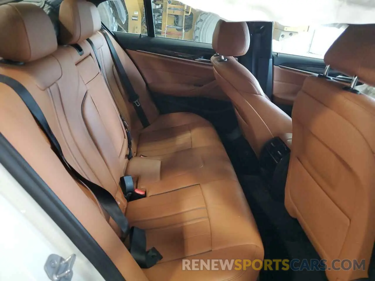 10 Фотография поврежденного автомобиля WBAJR3C05LWW69628 BMW 5 SERIES 2020