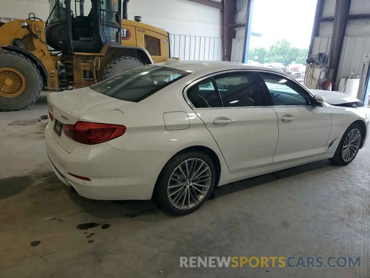 3 Фотография поврежденного автомобиля WBAJR3C05LWW69628 BMW 5 SERIES 2020