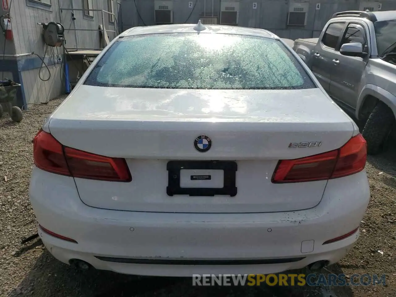 6 Фотография поврежденного автомобиля WBAJR3C08LBP95358 BMW 5 SERIES 2020