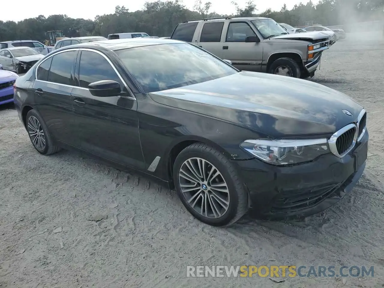 4 Фотография поврежденного автомобиля WBAJR3C08LCE04108 BMW 5 SERIES 2020