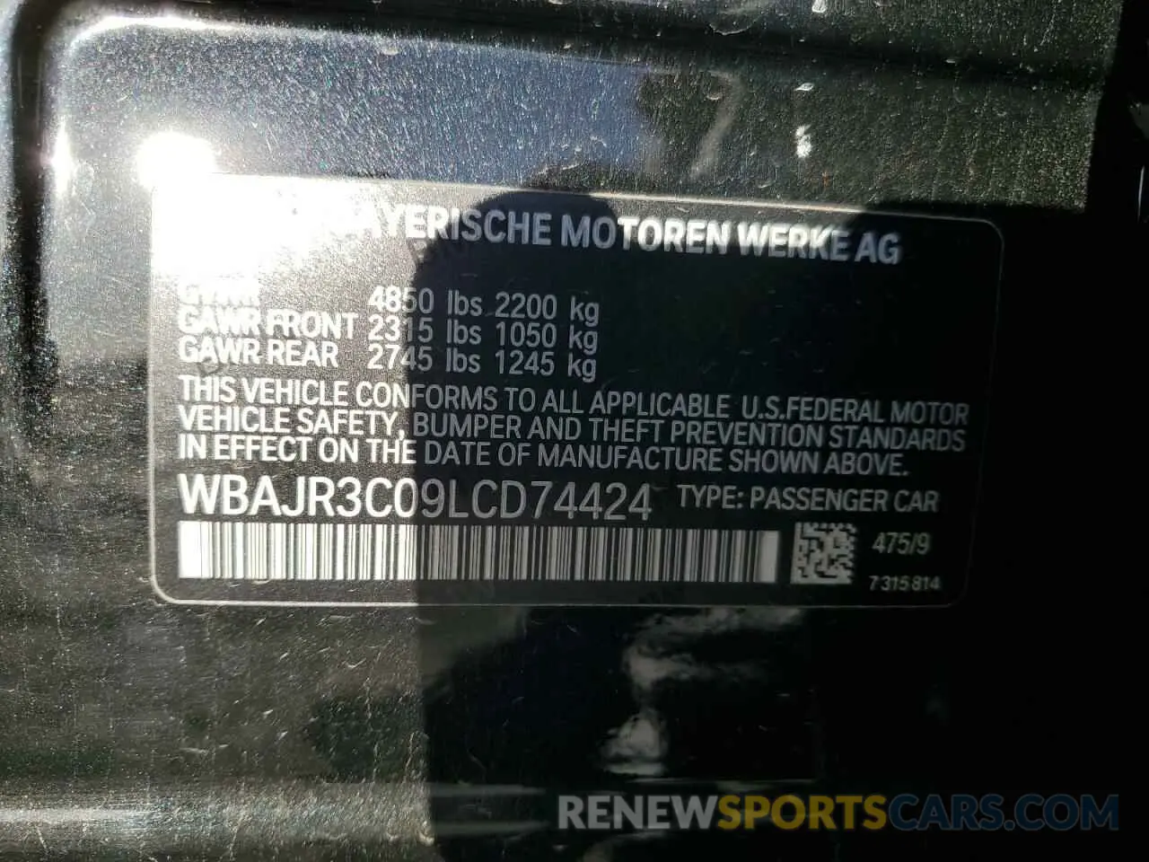 12 Photograph of a damaged car WBAJR3C09LCD74424 BMW 5 SERIES 2020