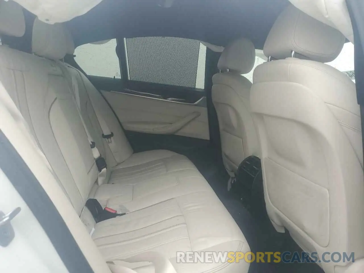 10 Фотография поврежденного автомобиля WBAJR3C09LCD79980 BMW 5 SERIES 2020