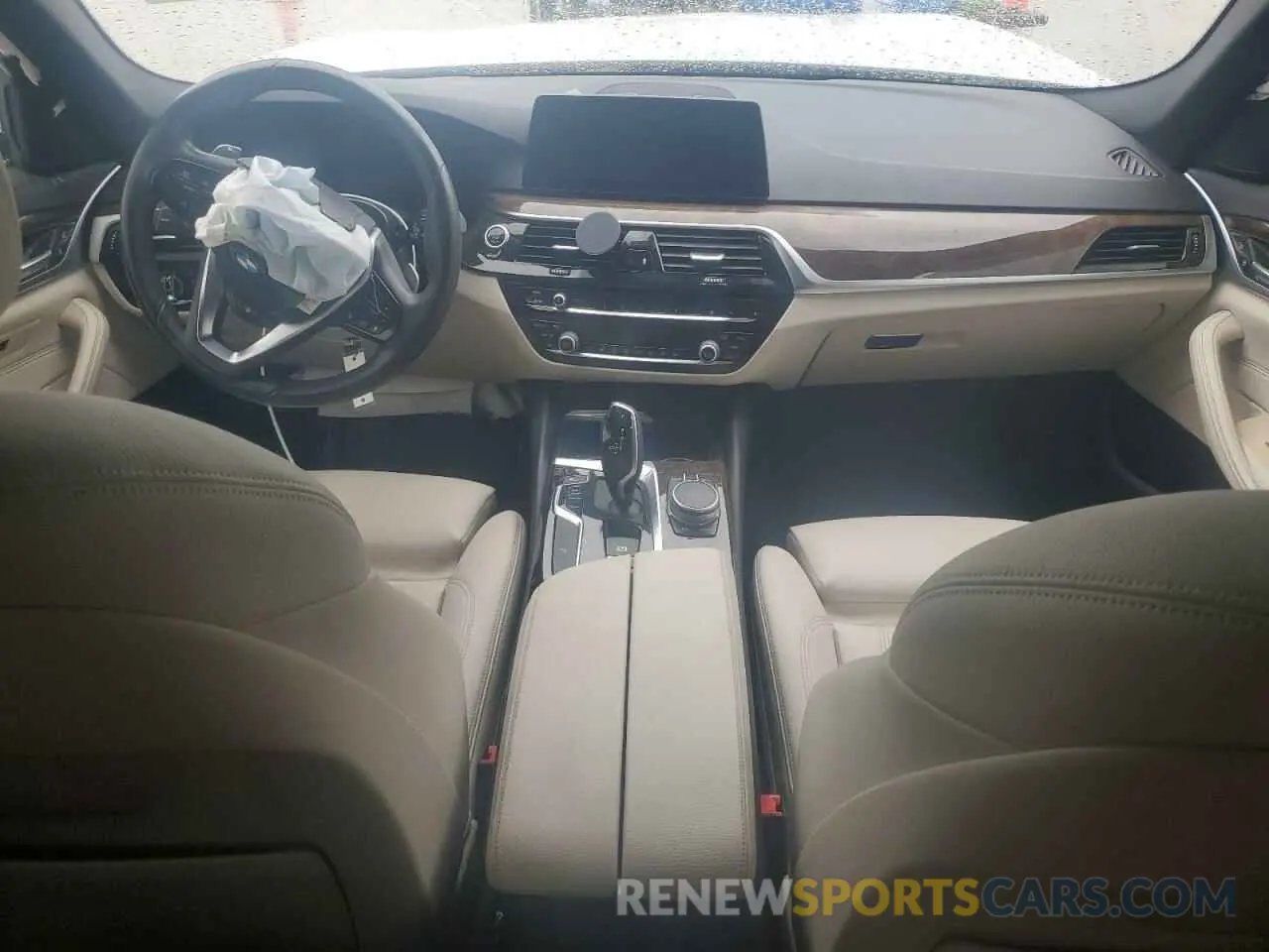 8 Фотография поврежденного автомобиля WBAJR3C09LCD79980 BMW 5 SERIES 2020