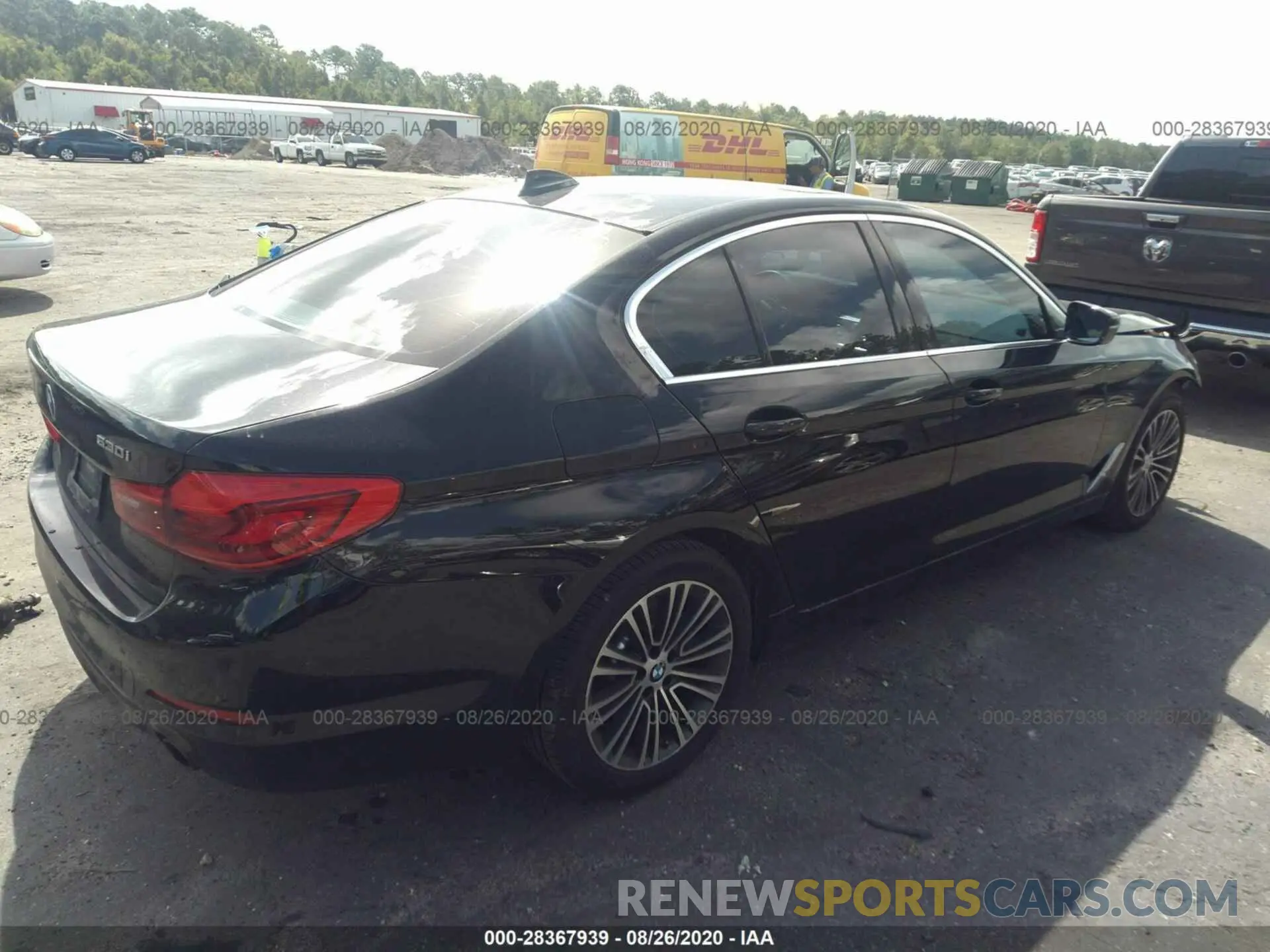 4 Photograph of a damaged car WBAJR3C0XLWW64506 BMW 5 SERIES 2020