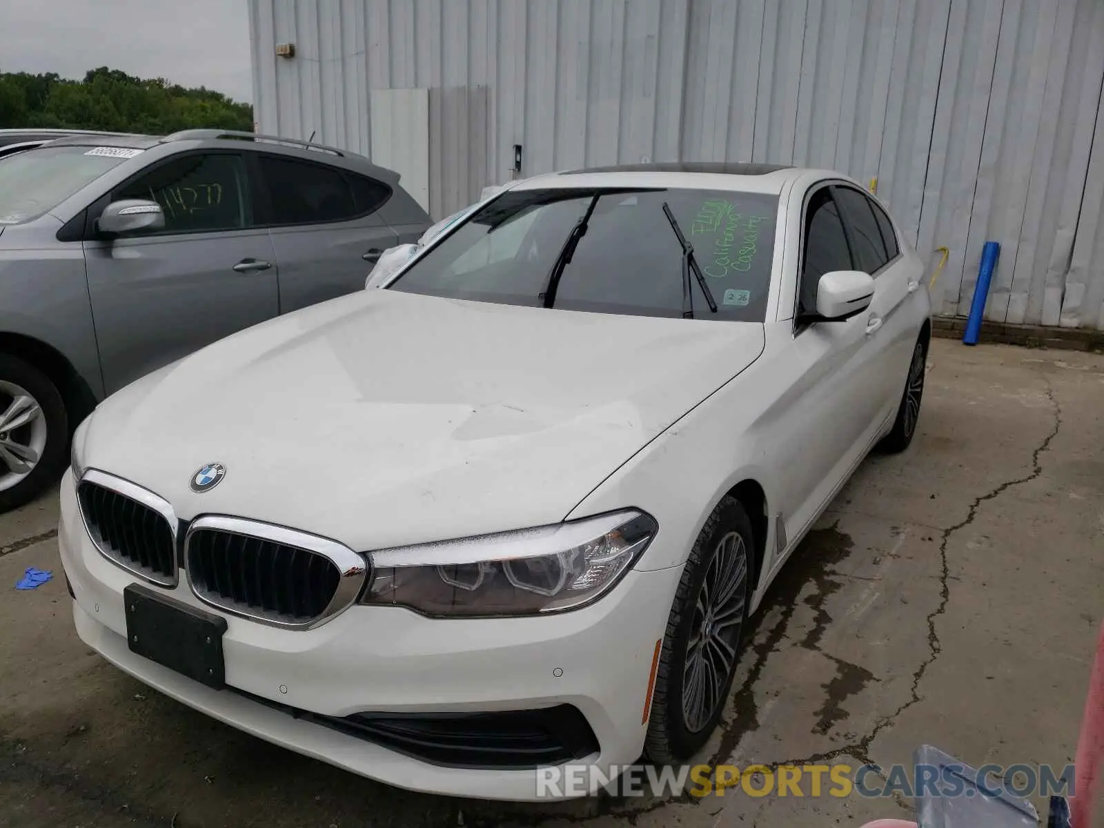 2 Photograph of a damaged car WBAJR7C00LWW79670 BMW 5 SERIES 2020