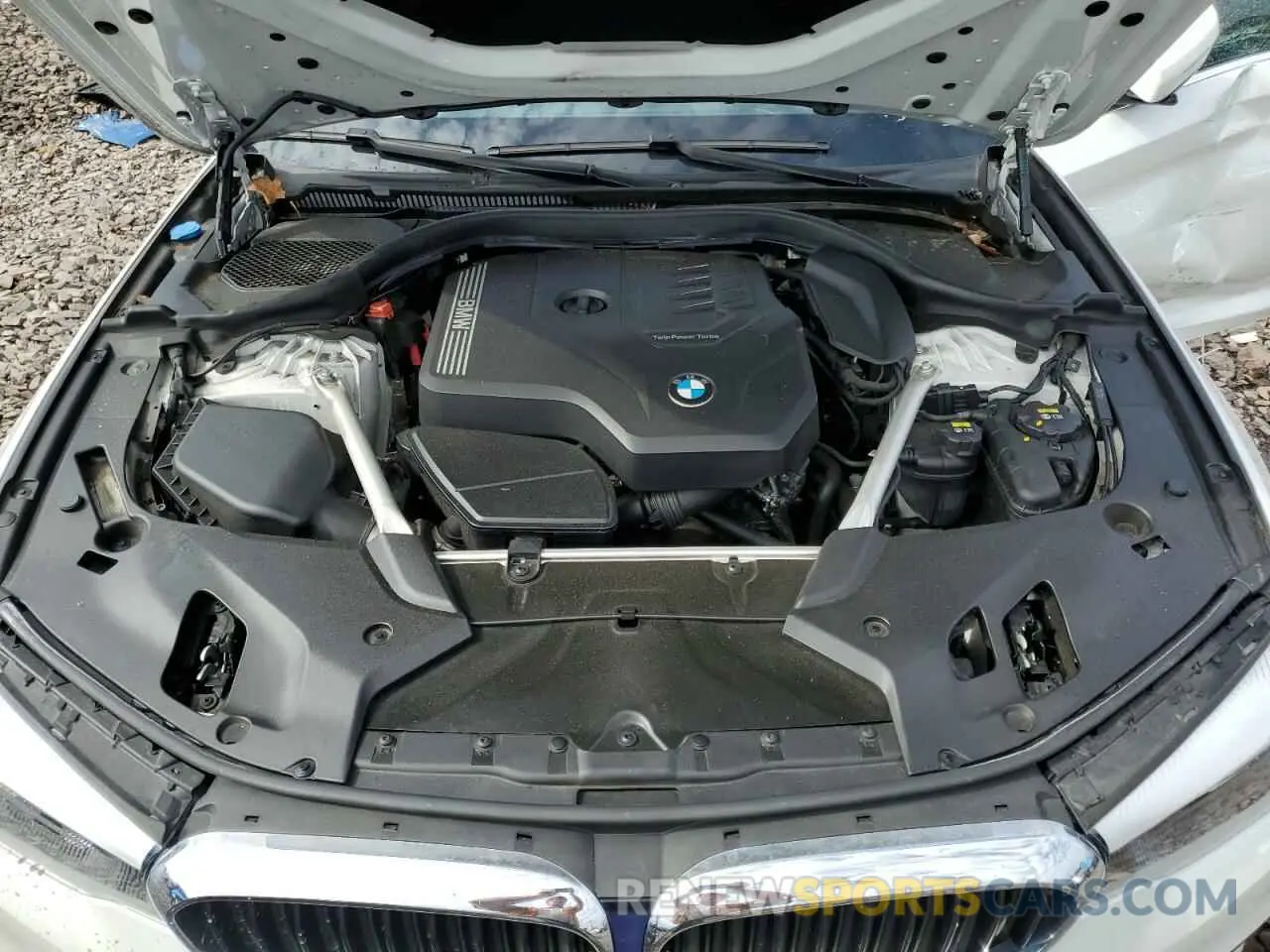 13 Фотография поврежденного автомобиля WBAJR7C03LCE58567 BMW 5 SERIES 2020