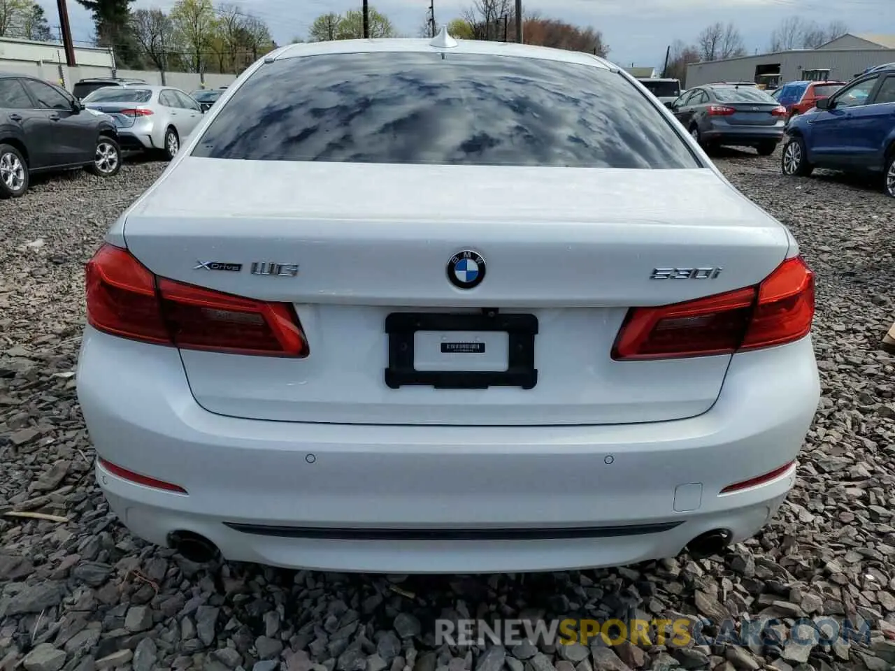 6 Фотография поврежденного автомобиля WBAJR7C03LCE58567 BMW 5 SERIES 2020