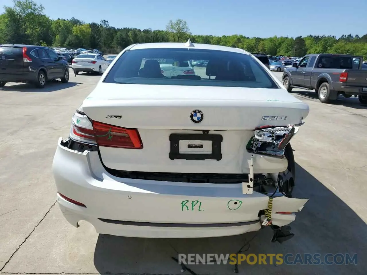 6 Photograph of a damaged car WBAJR7C08LCD67648 BMW 5 SERIES 2020