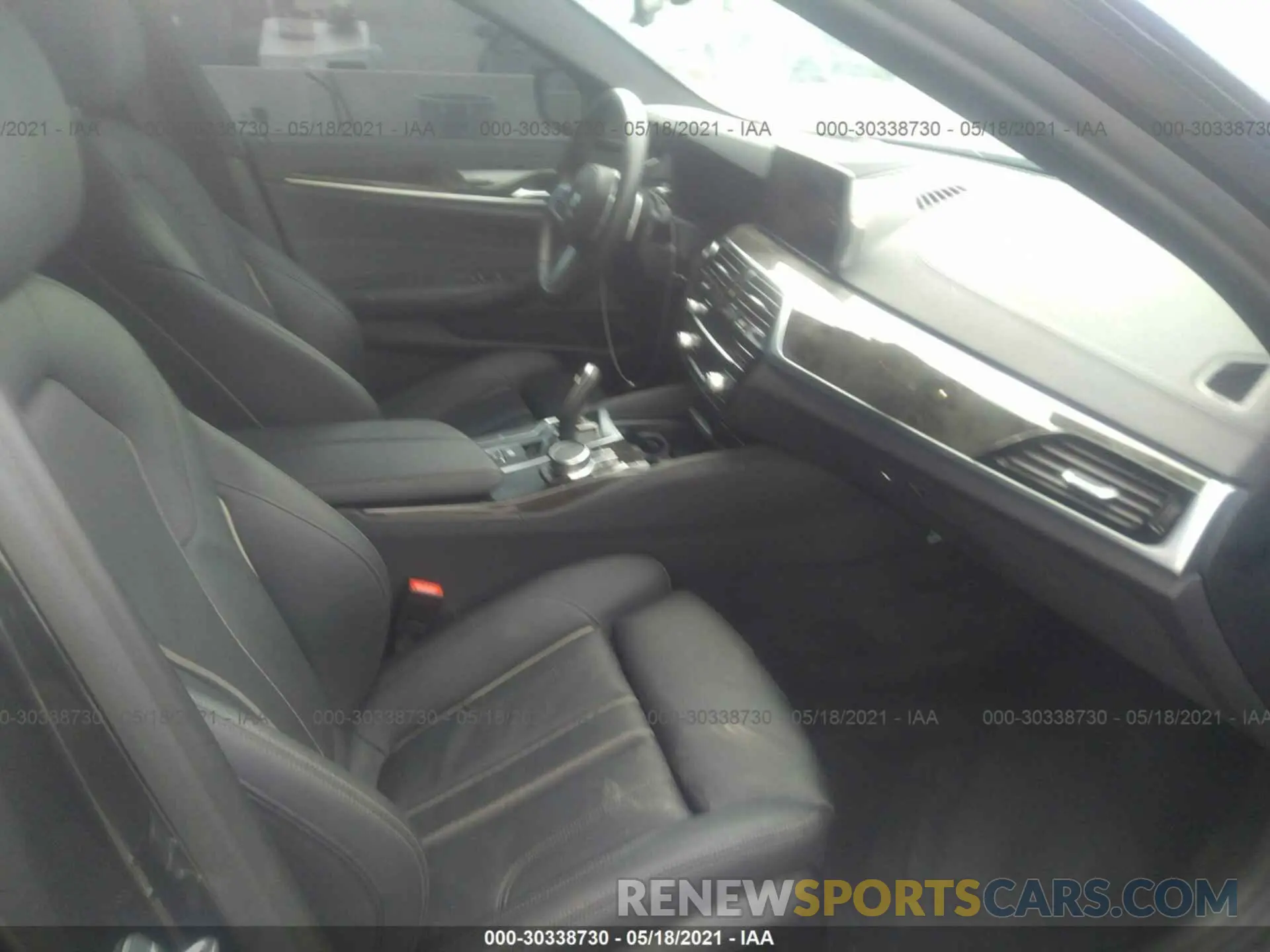 5 Photograph of a damaged car WBAJS1C07LCE67032 BMW 5 SERIES 2020