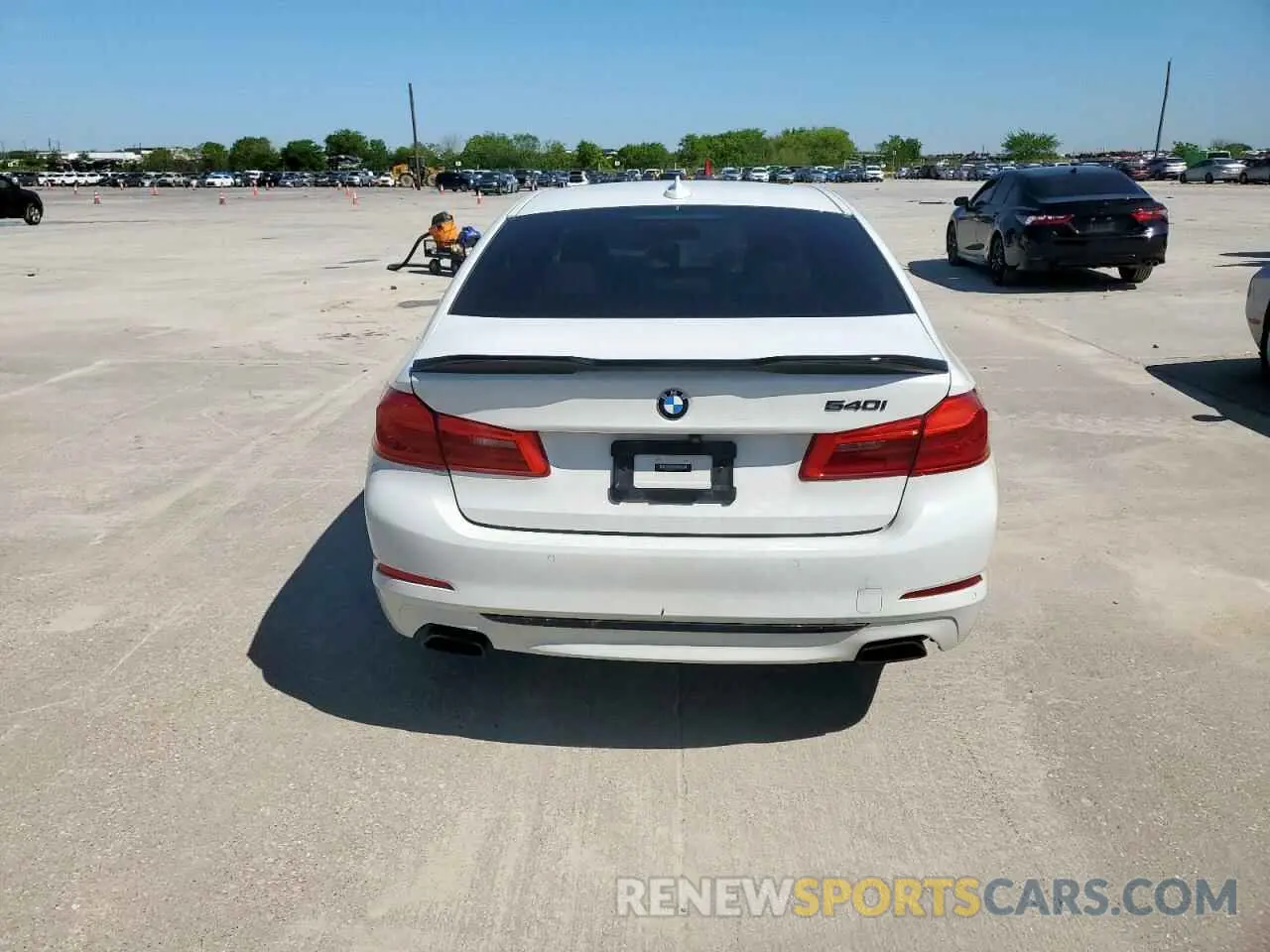 6 Photograph of a damaged car WBAJS1C07LWW73155 BMW 5 SERIES 2020
