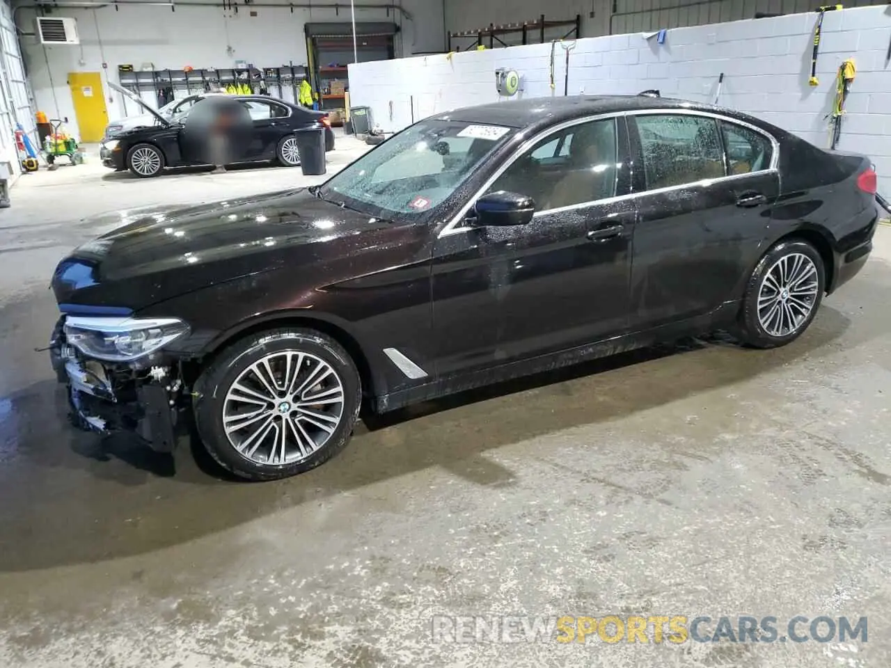 1 Фотография поврежденного автомобиля WBAJS3C07LCE60173 BMW 5 SERIES 2020