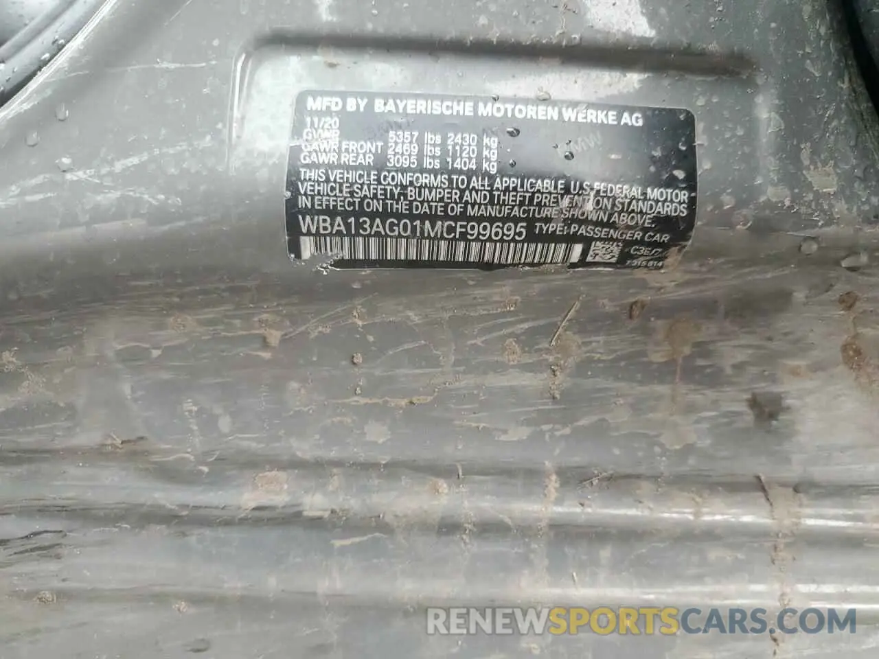 12 Фотография поврежденного автомобиля WBA13AG01MCF99695 BMW 5 SERIES 2021