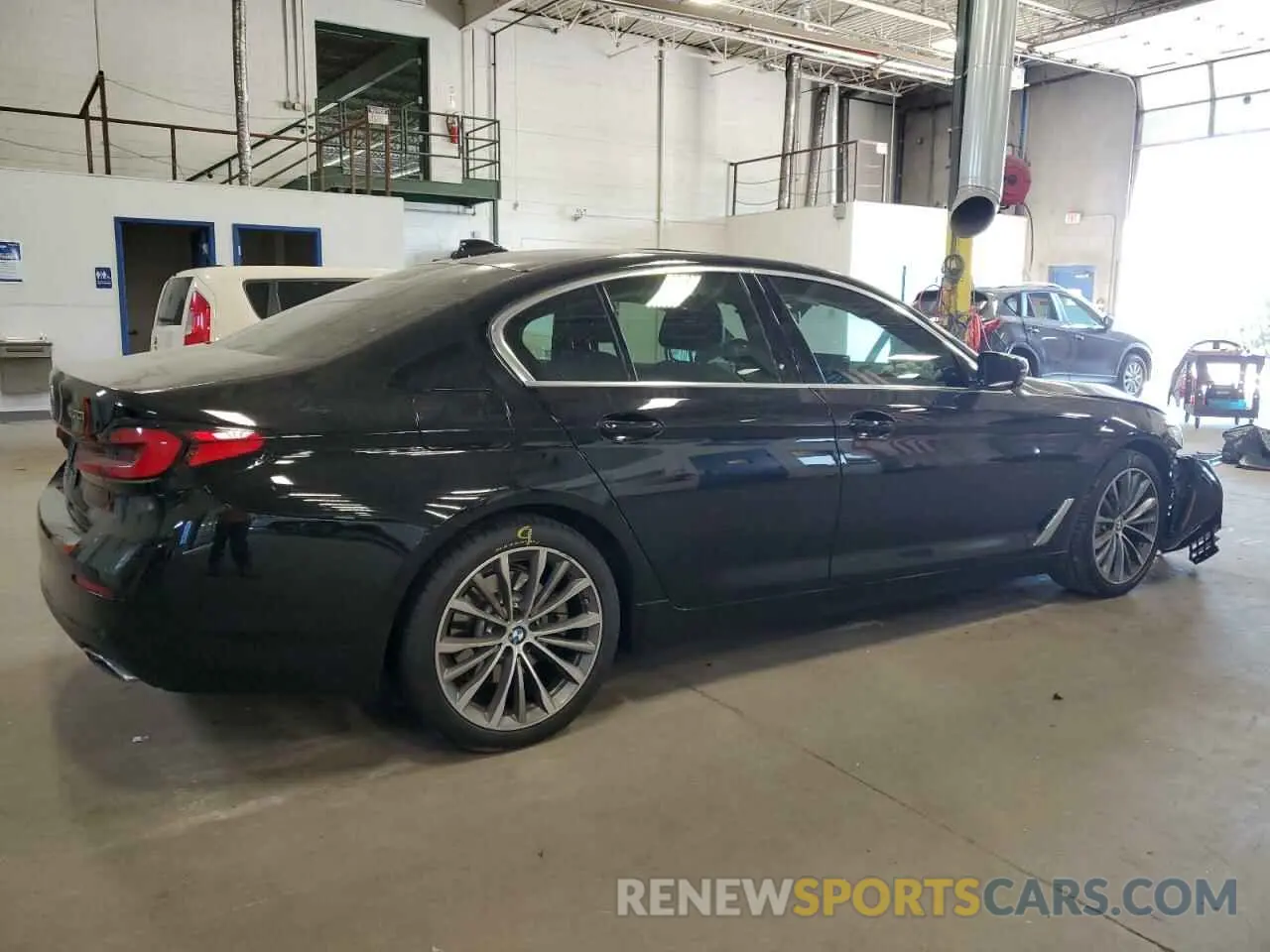 3 Photograph of a damaged car WBA13BJ01MCF15454 BMW 5 SERIES 2021