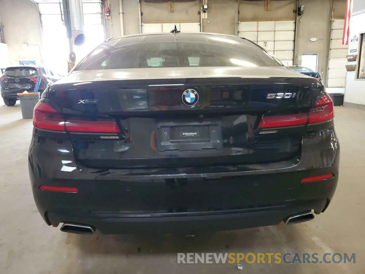 6 Photograph of a damaged car WBA13BJ01MCF15454 BMW 5 SERIES 2021