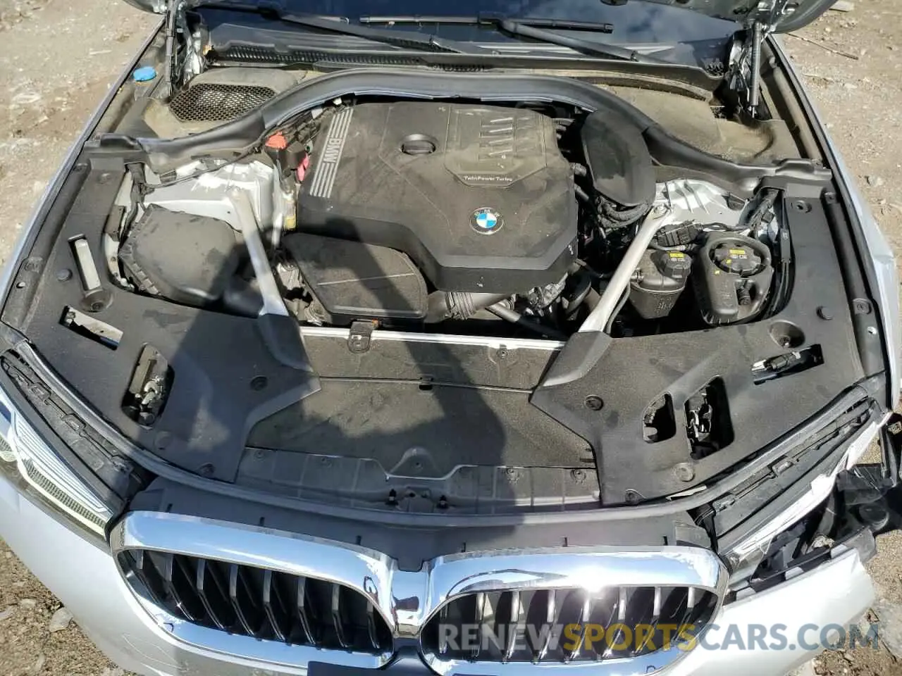 11 Photograph of a damaged car WBA13BJ01MWW99810 BMW 5 SERIES 2021