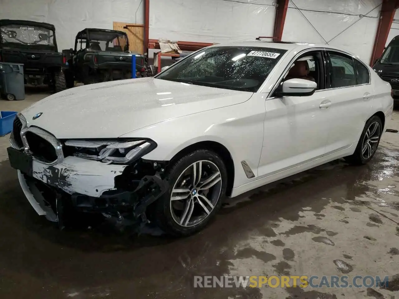 1 Фотография поврежденного автомобиля WBA13BJ02MWX13505 BMW 5 SERIES 2021