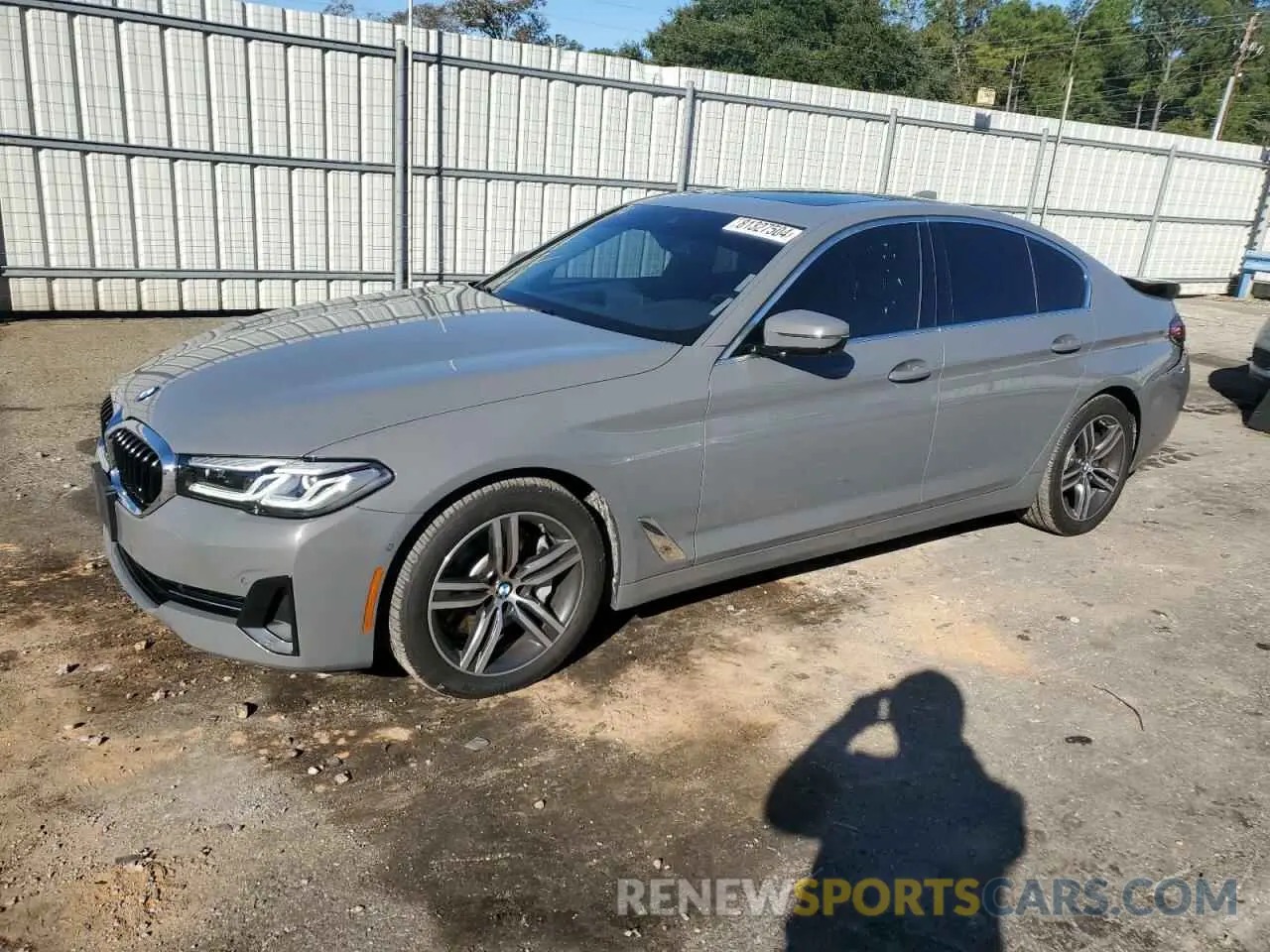 1 Photograph of a damaged car WBA13BJ06MWX03172 BMW 5 SERIES 2021