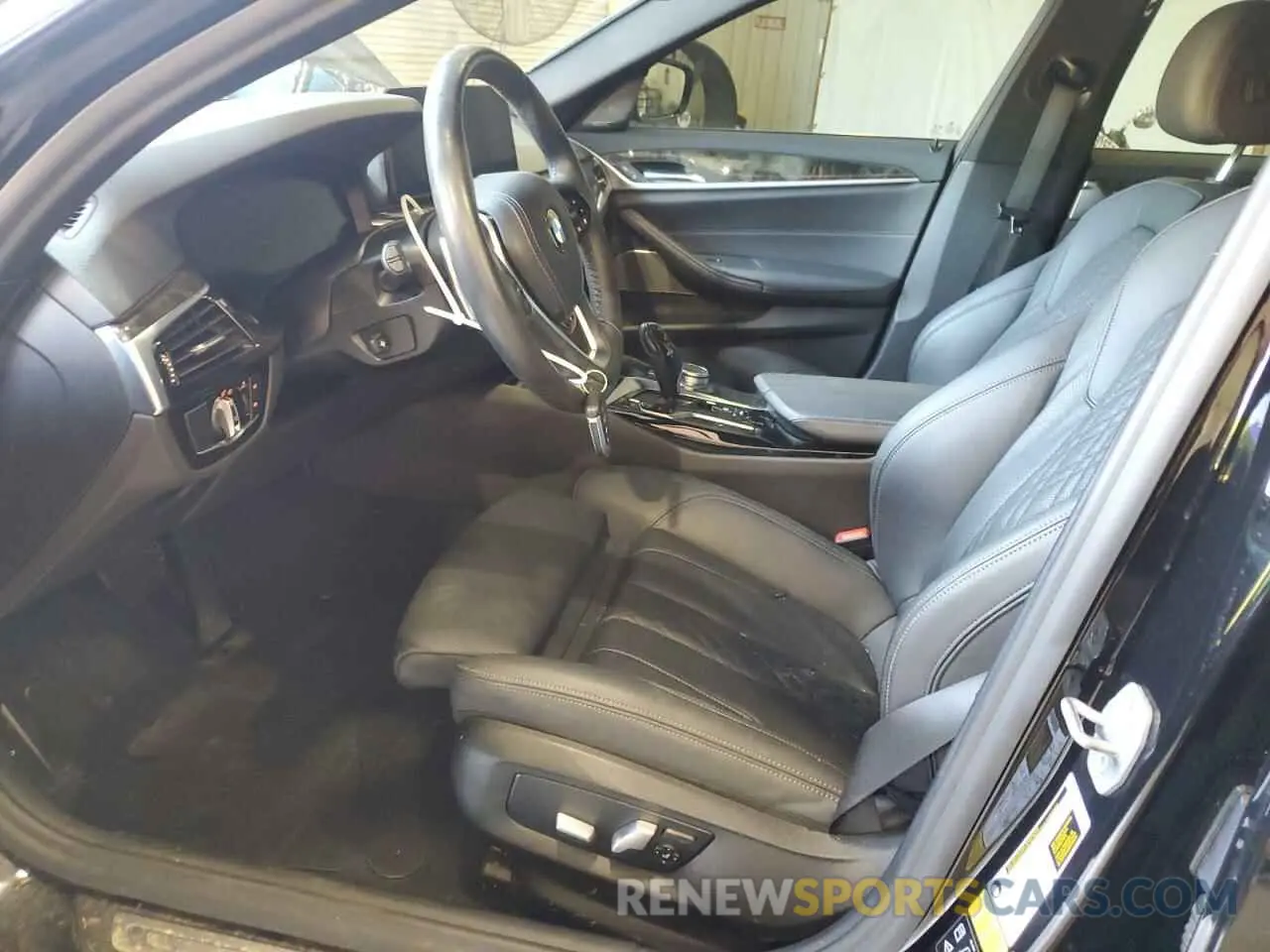 7 Photograph of a damaged car WBA13BJ08MCF13023 BMW 5 SERIES 2021