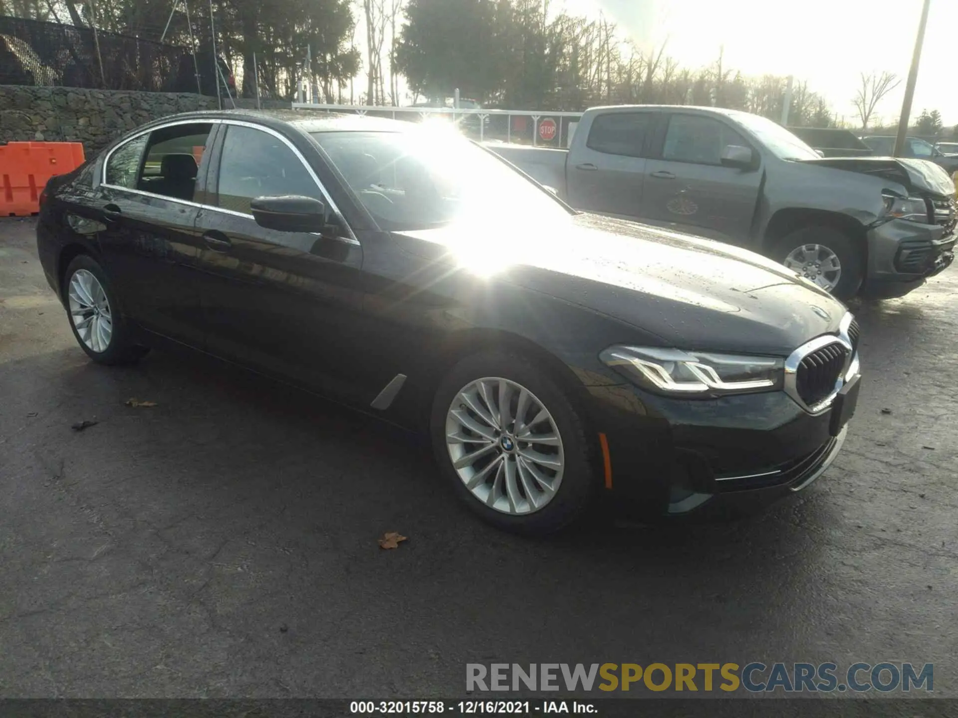 1 Photograph of a damaged car WBA13BJ09MCF89804 BMW 5 SERIES 2021