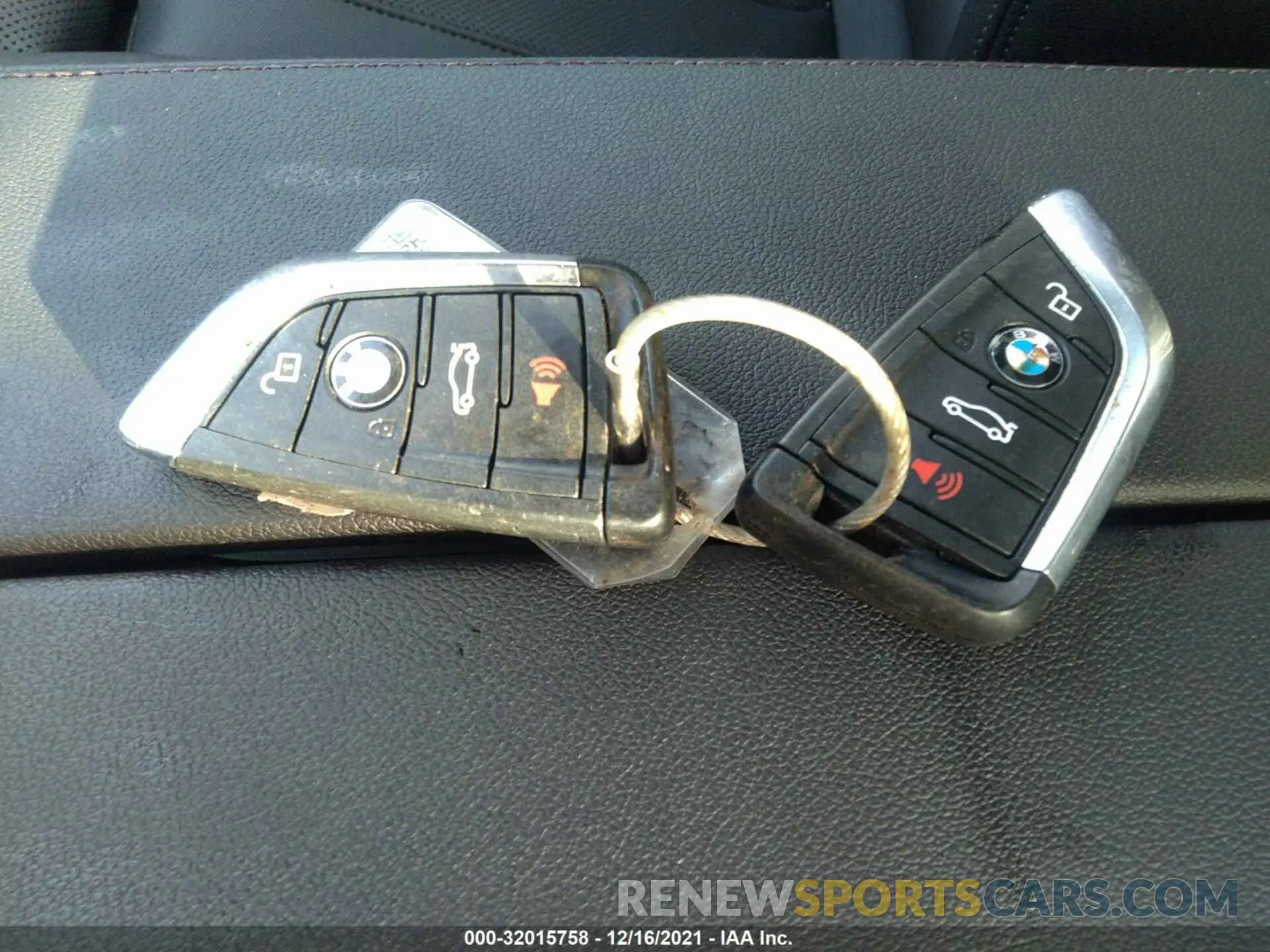 11 Photograph of a damaged car WBA13BJ09MCF89804 BMW 5 SERIES 2021