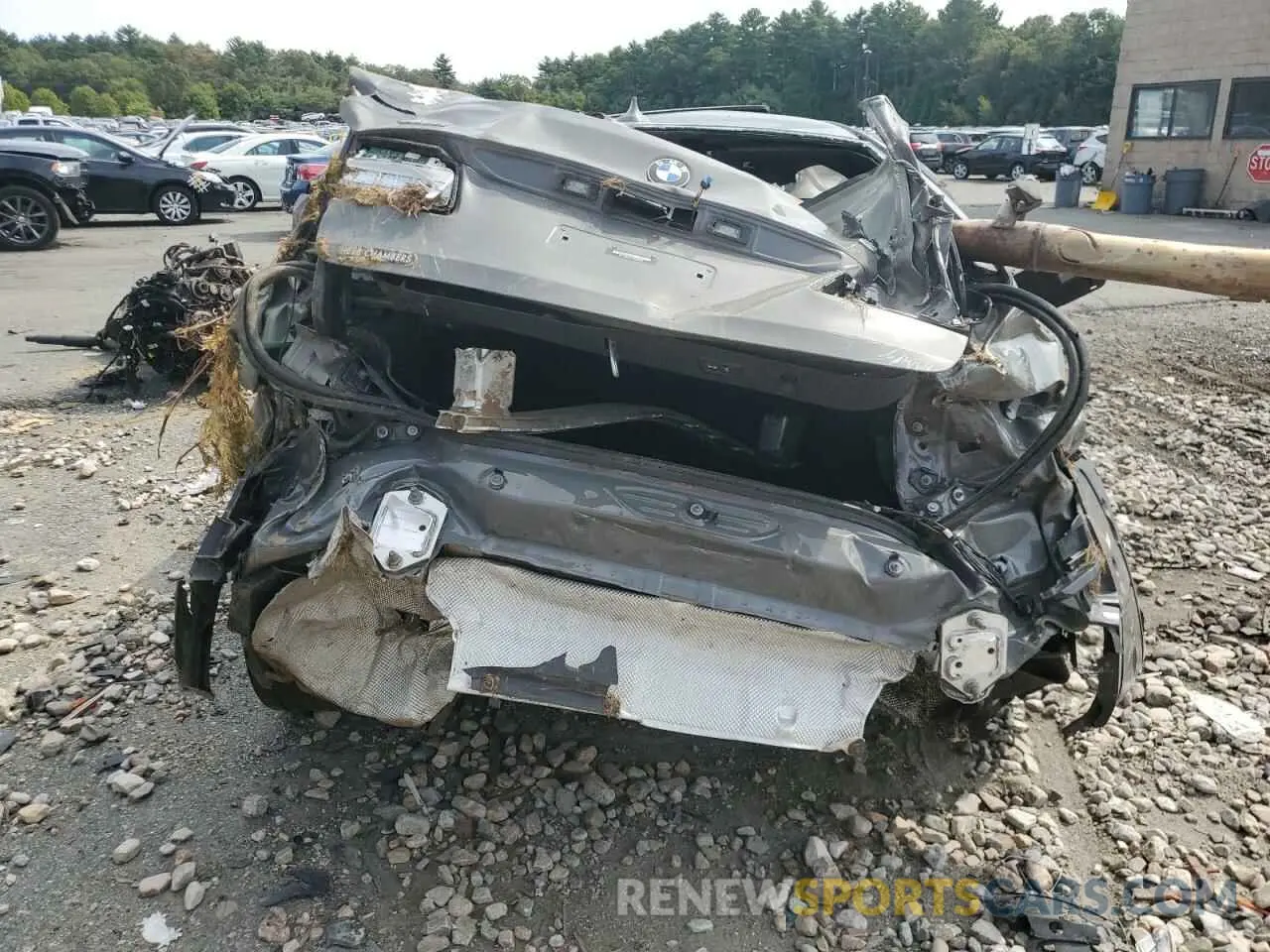 6 Photograph of a damaged car WBA13BJ0XMWW96999 BMW 5 SERIES 2021