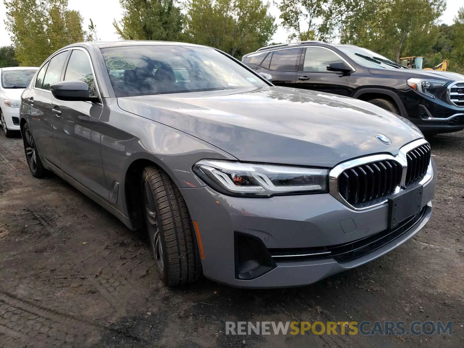 1 Фотография поврежденного автомобиля WBA13BJ0XMWX10013 BMW 5 SERIES 2021