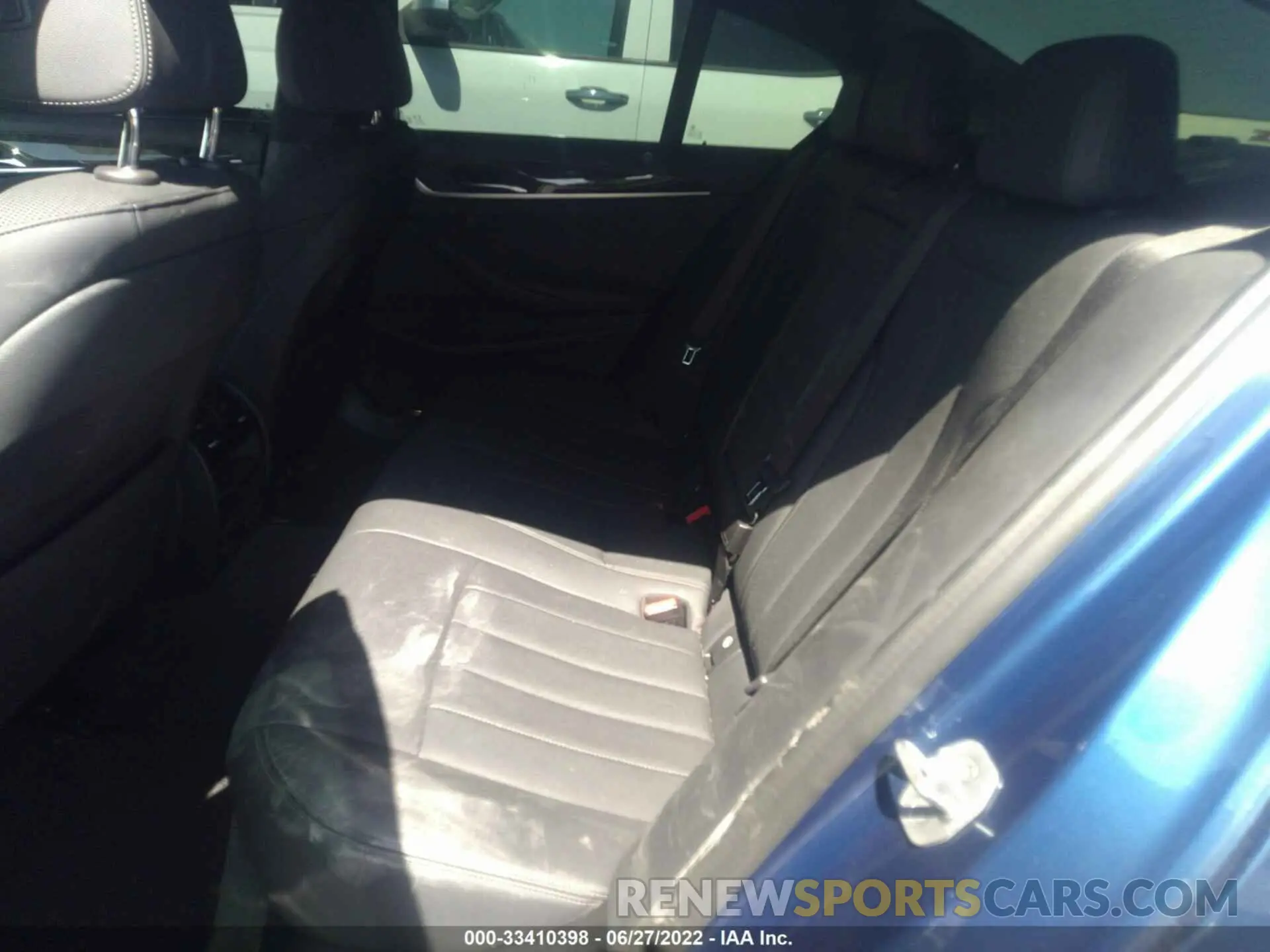 8 Photograph of a damaged car WBA53BH03MCF54859 BMW 5 SERIES 2021
