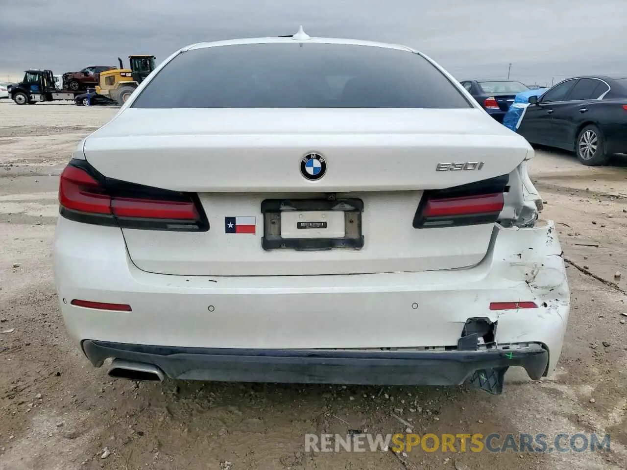 6 Фотография поврежденного автомобиля WBA53BH07MCF11268 BMW 5 SERIES 2021