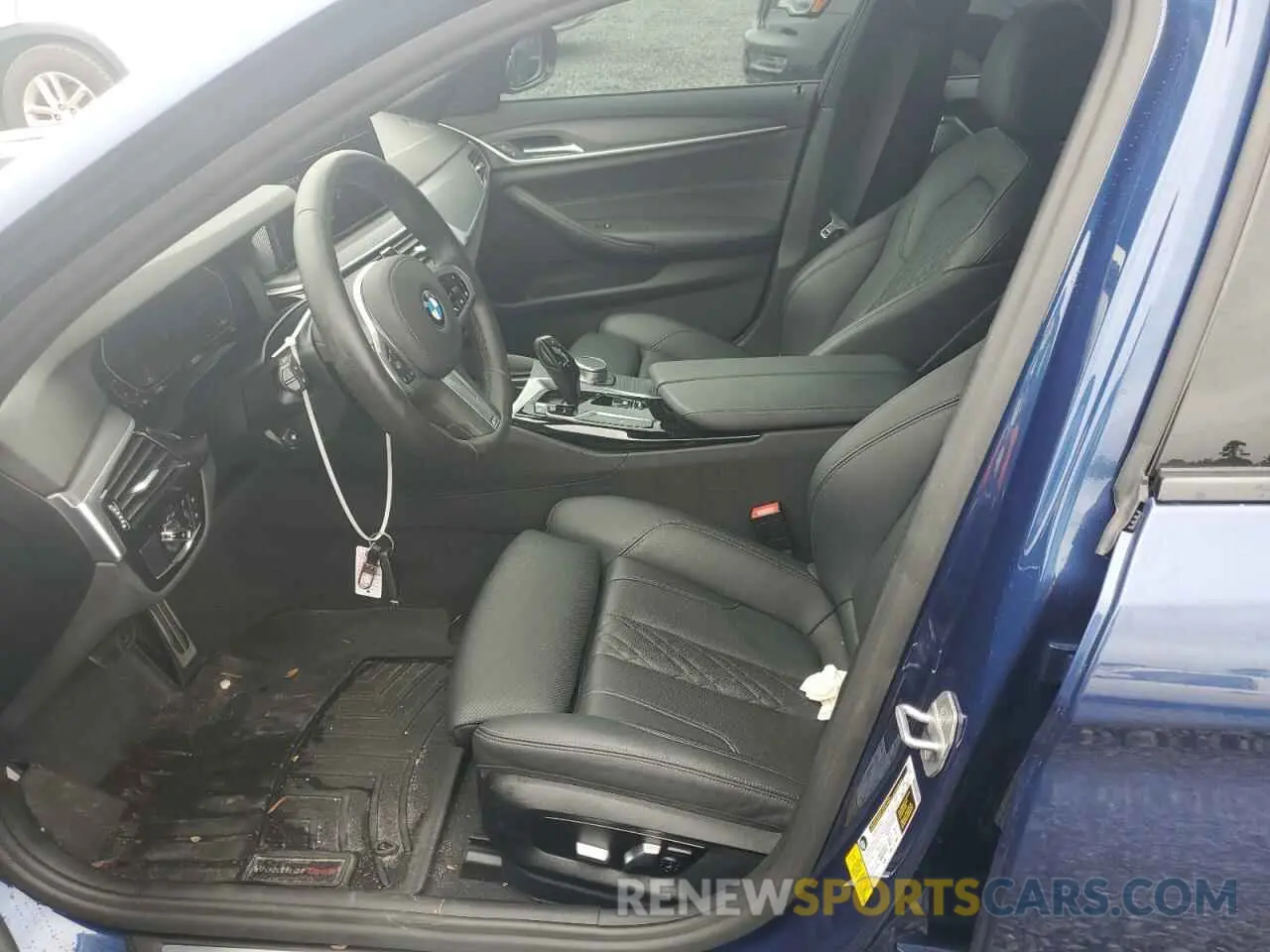 7 Photograph of a damaged car WBA53BH08MCF09772 BMW 5 SERIES 2021