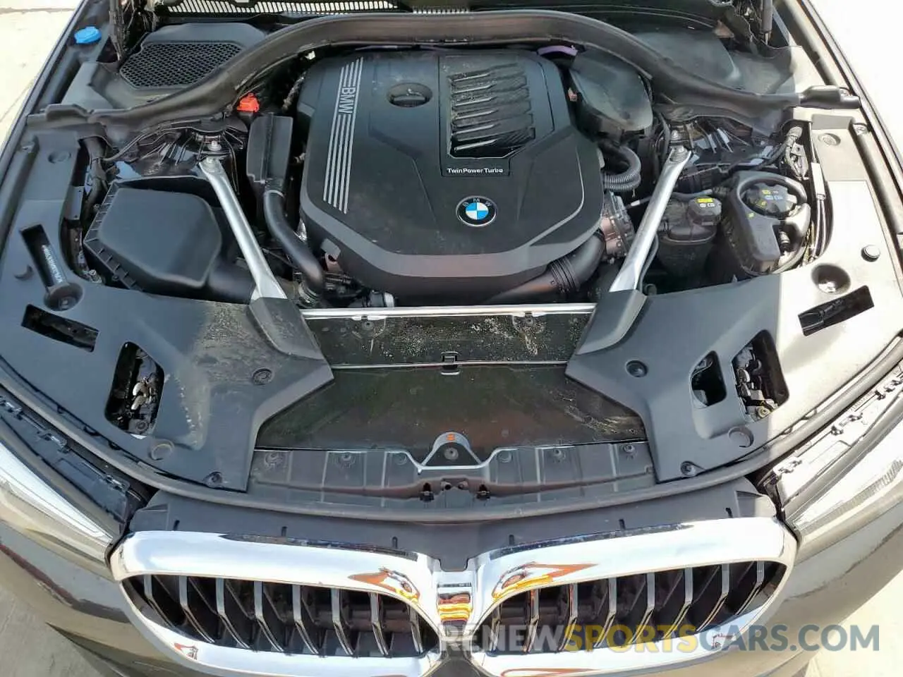 11 Фотография поврежденного автомобиля WBA53BJ05MWX21583 BMW 5 SERIES 2021