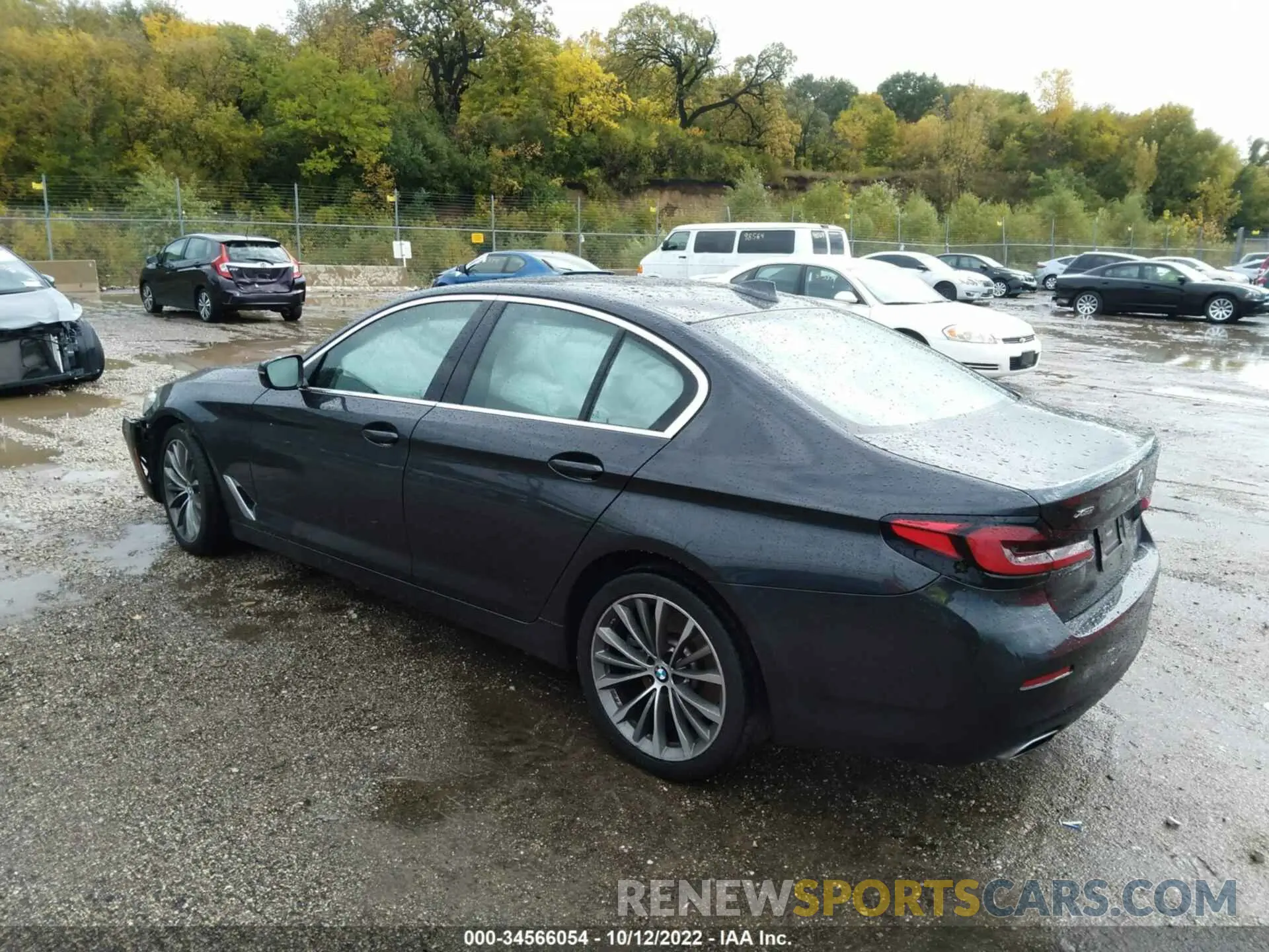 3 Фотография поврежденного автомобиля WBA73BJ01MWX05728 BMW 5 SERIES 2021