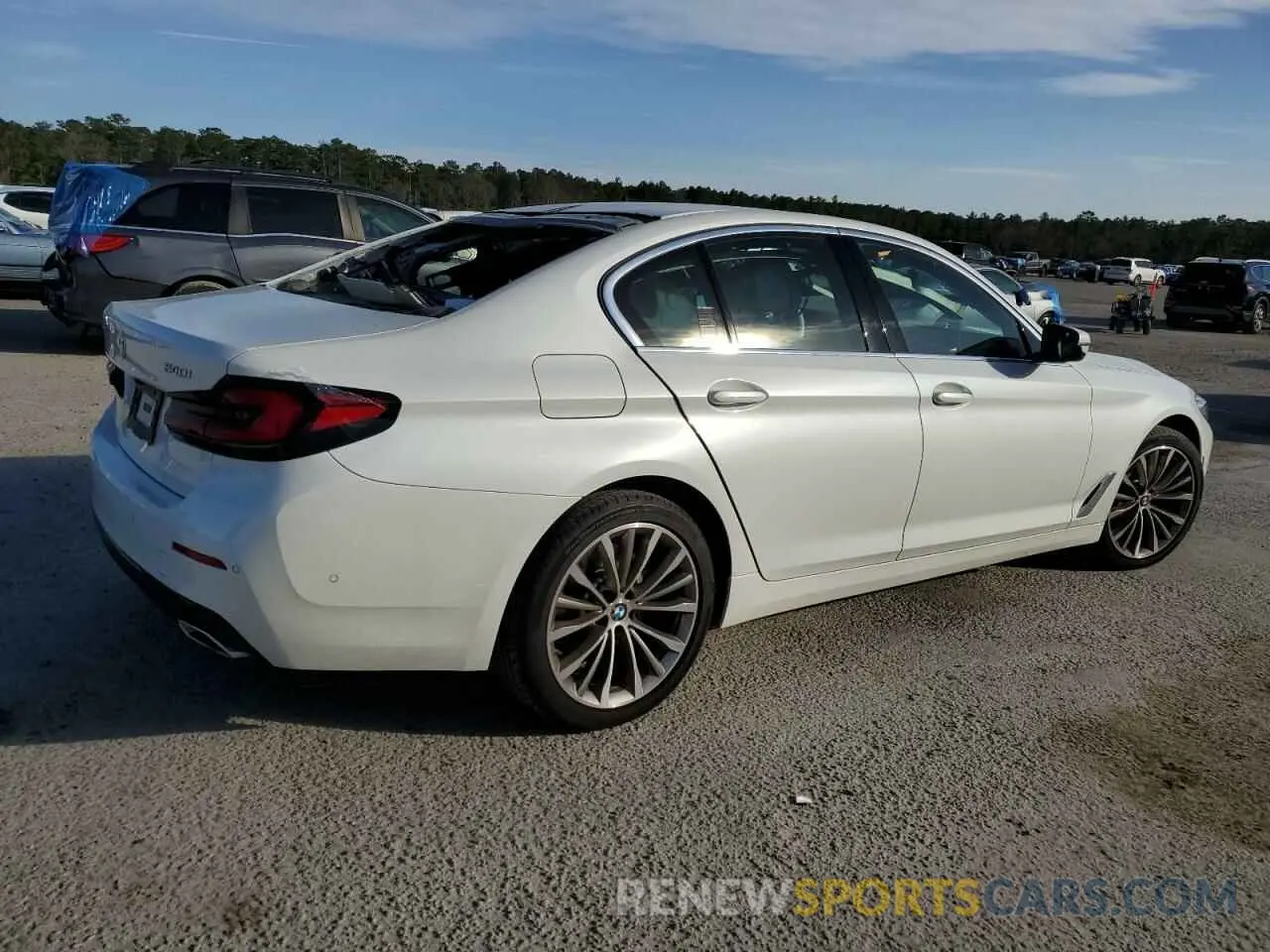 3 Photograph of a damaged car WBA73BJ05MCF21395 BMW 5 SERIES 2021