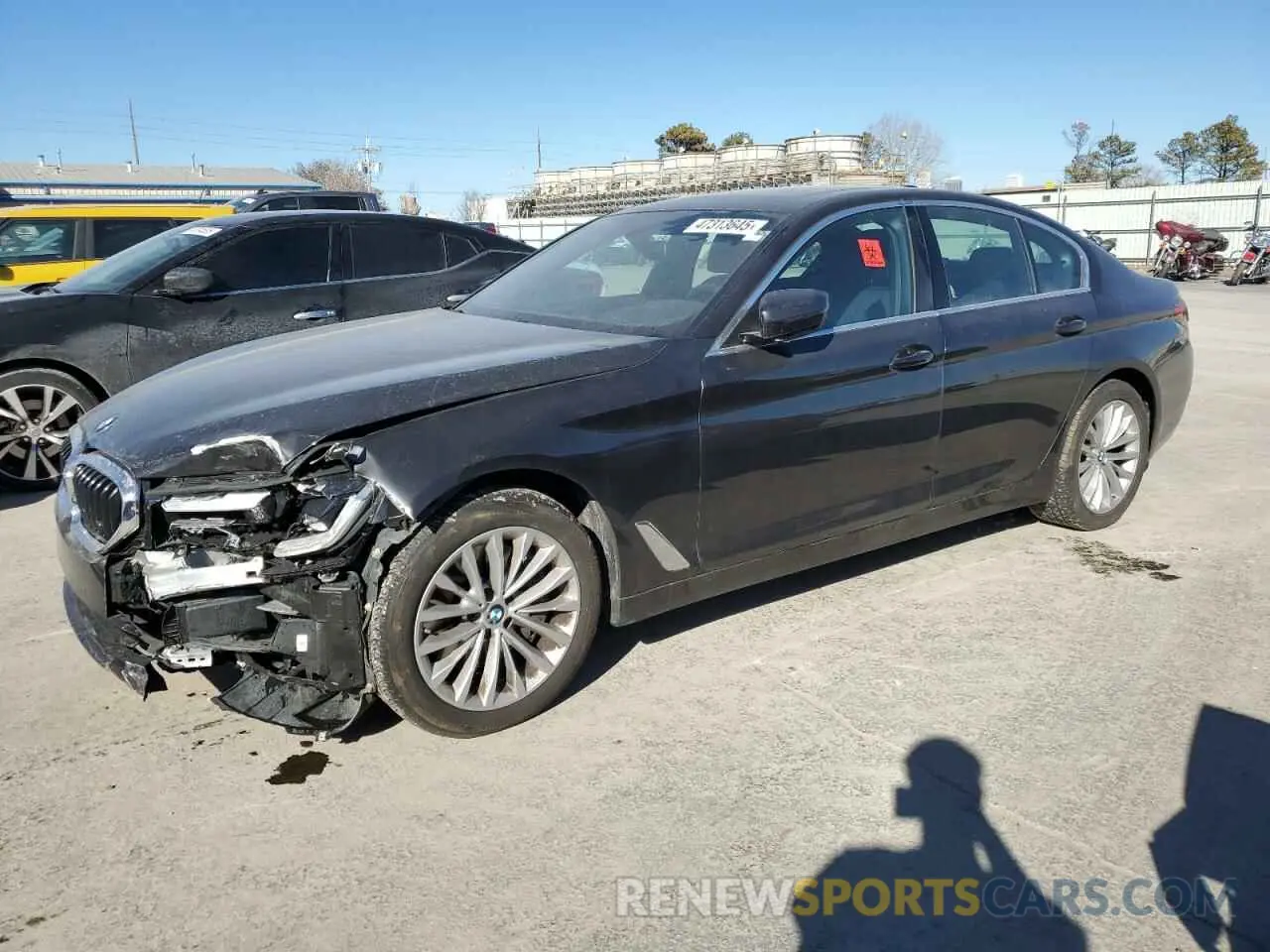 1 Фотография поврежденного автомобиля WBA73BJ07MCF04162 BMW 5 SERIES 2021