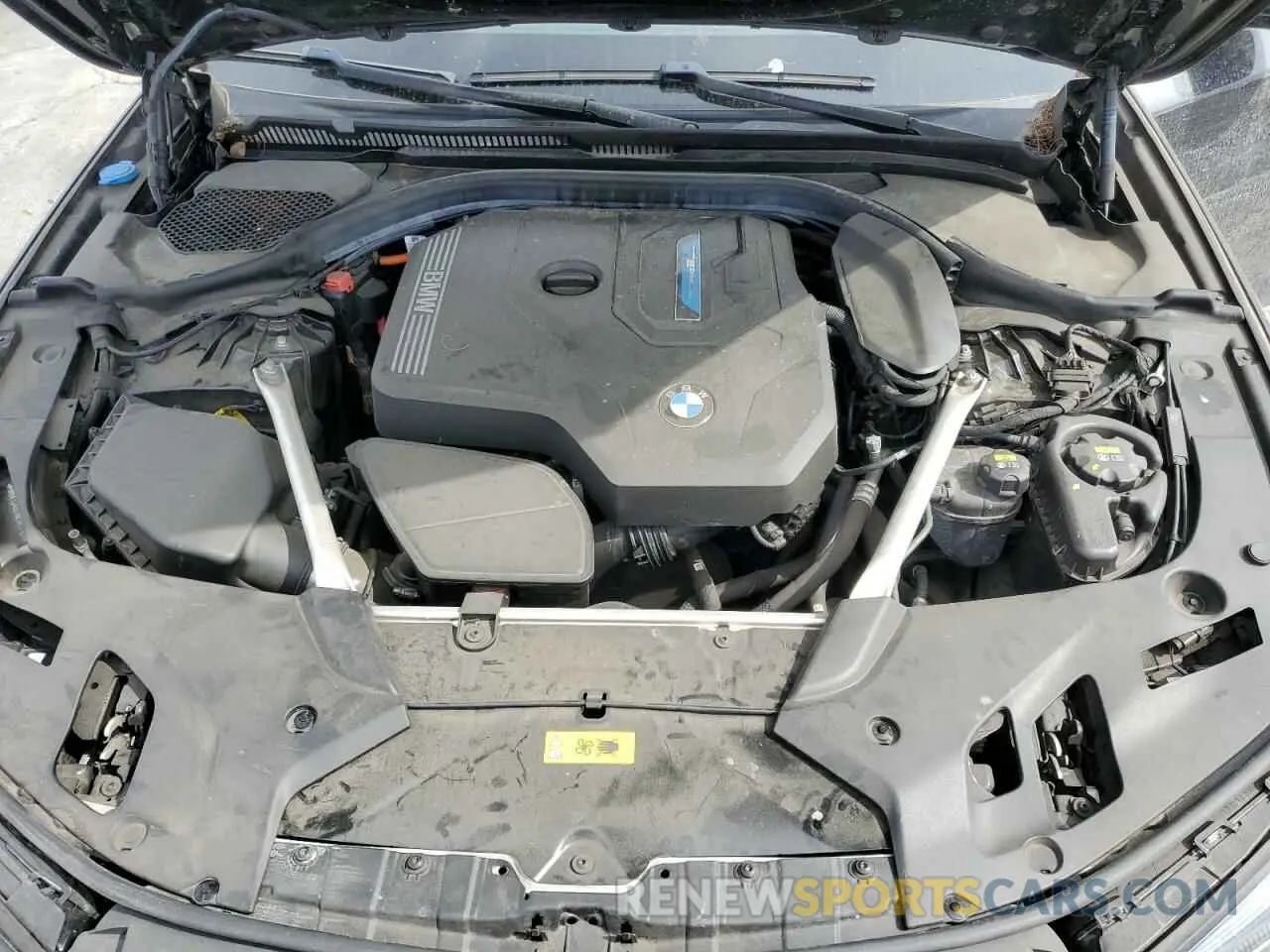 12 Photograph of a damaged car WBA13AG01NCH63769 BMW 5 SERIES 2022