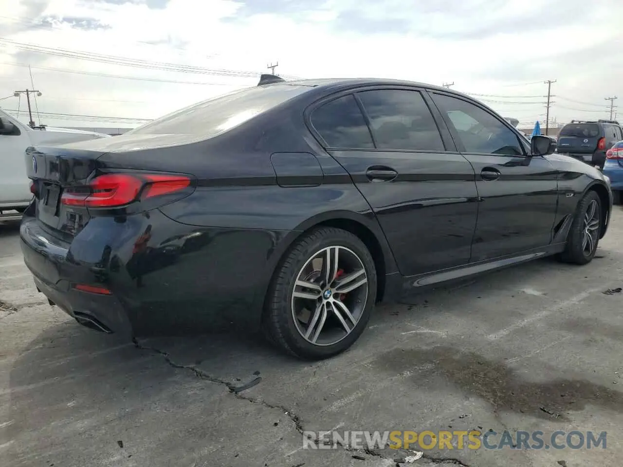 3 Photograph of a damaged car WBA13AG01NCH63769 BMW 5 SERIES 2022
