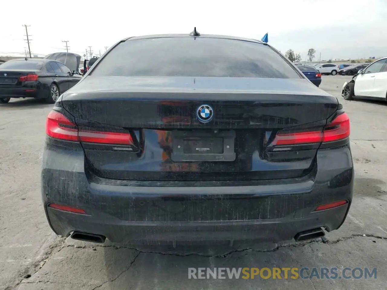 6 Photograph of a damaged car WBA13AG01NCH63769 BMW 5 SERIES 2022