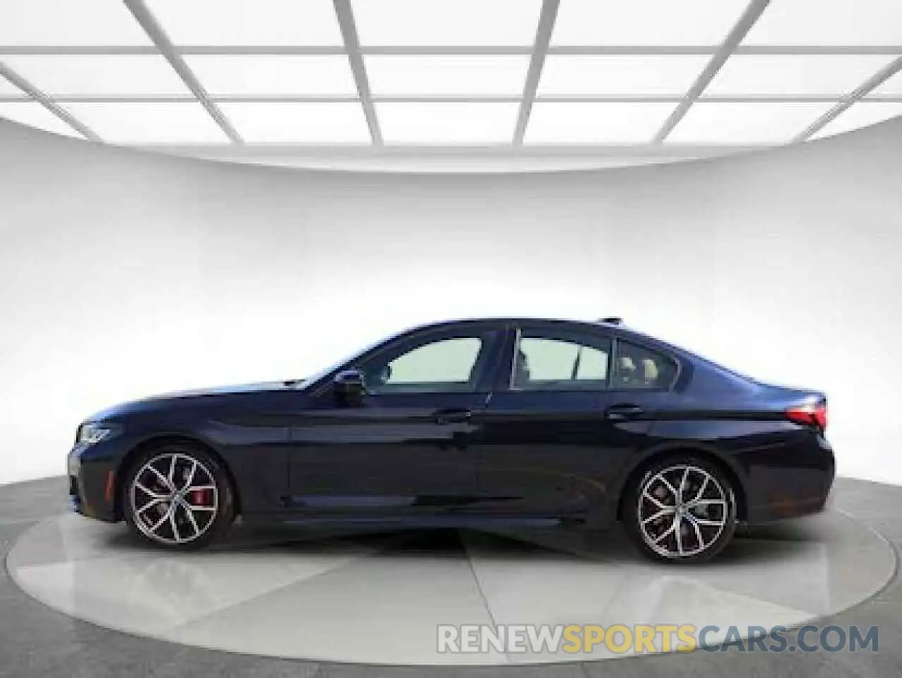2 Photograph of a damaged car WBA13BJ01NWX53656 BMW 5 SERIES 2022