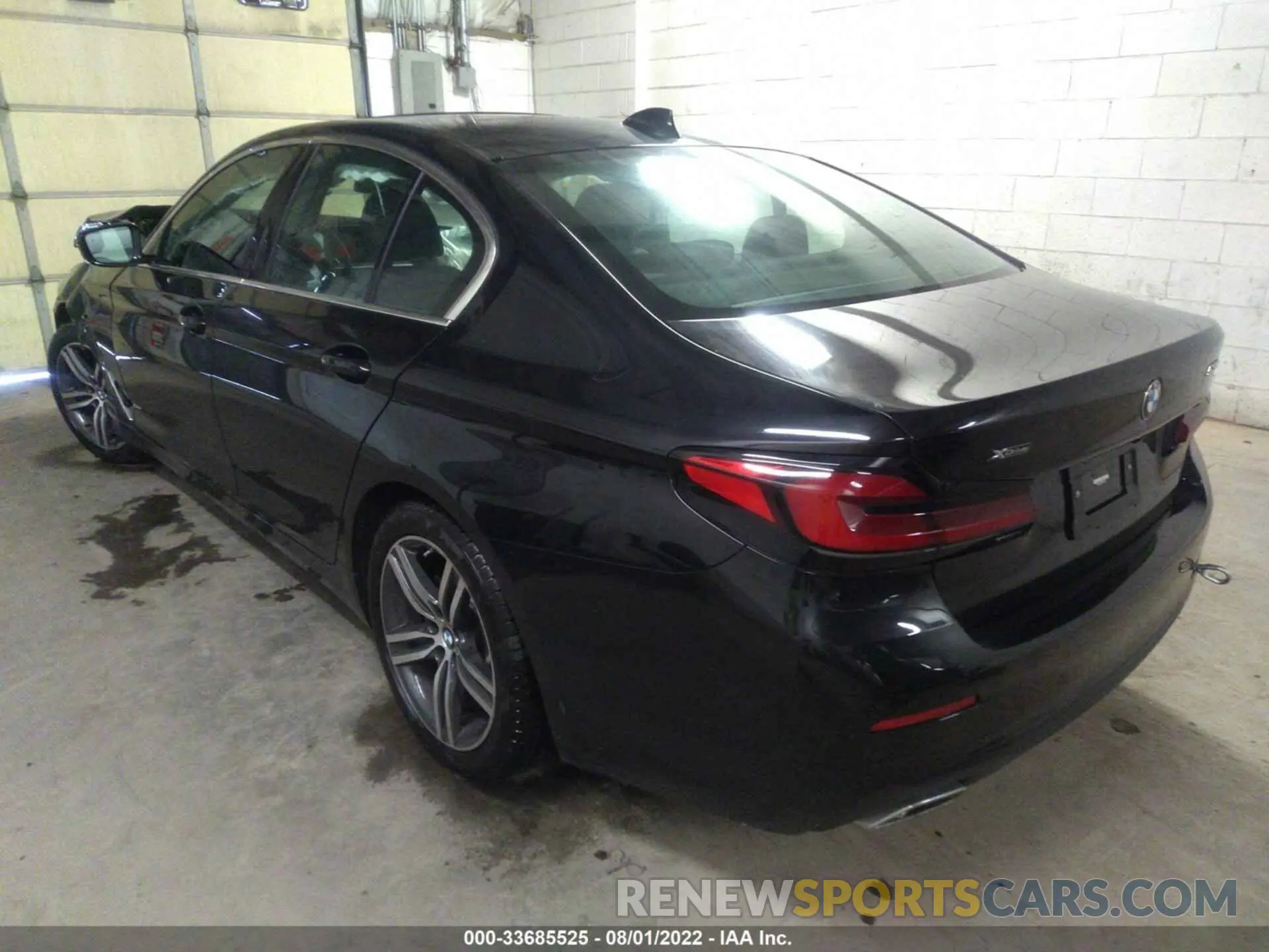 3 Фотография поврежденного автомобиля WBA13BJ01NWX62017 BMW 5 SERIES 2022