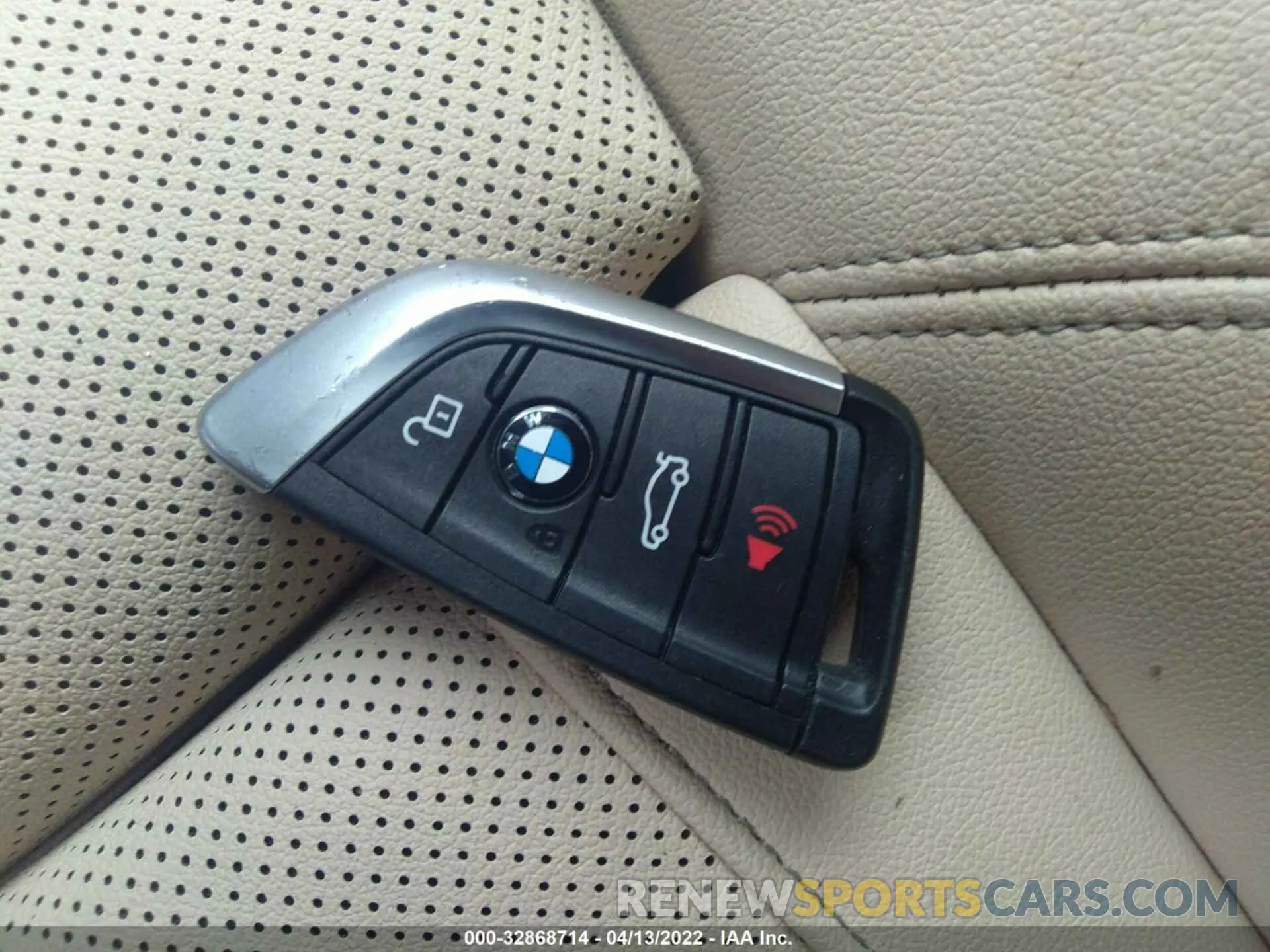 11 Photograph of a damaged car WBA13BJ08NWX39589 BMW 5 SERIES 2022