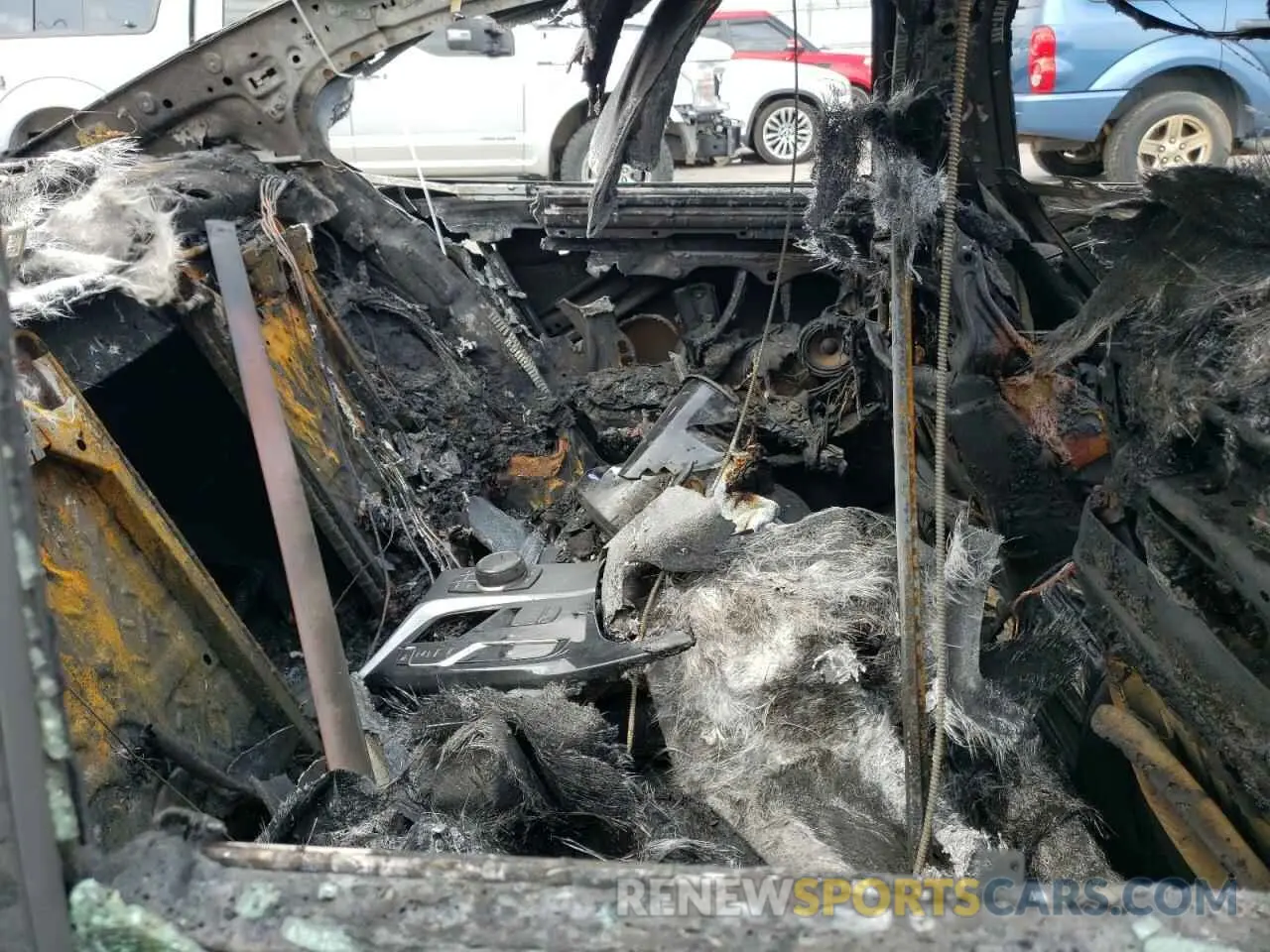 10 Photograph of a damaged car WBA13BJ09NCJ30562 BMW 5 SERIES 2022