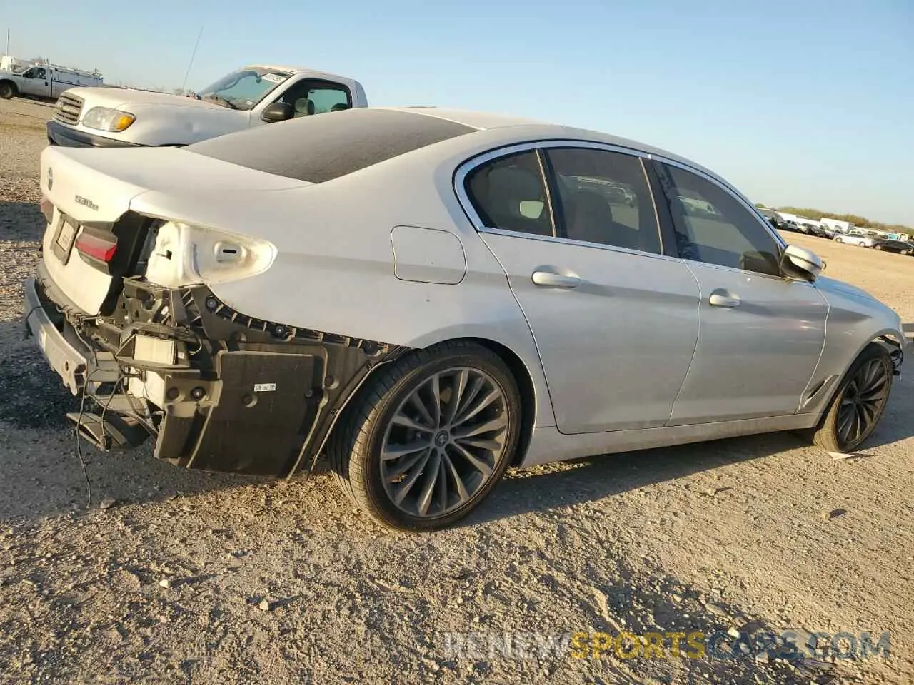 3 Photograph of a damaged car WBA33AG01NCK27460 BMW 5 SERIES 2022