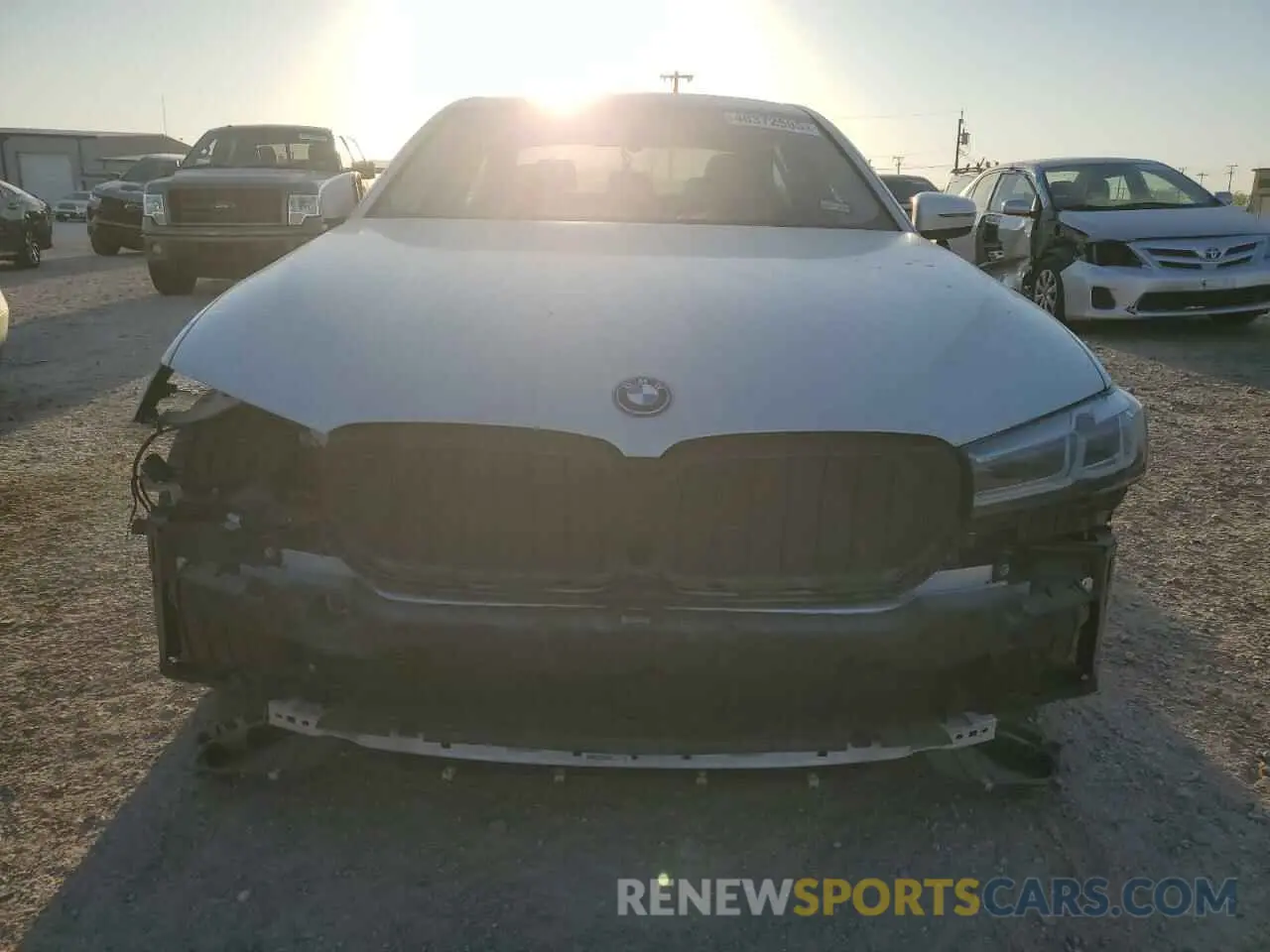 5 Photograph of a damaged car WBA33AG01NCK27460 BMW 5 SERIES 2022