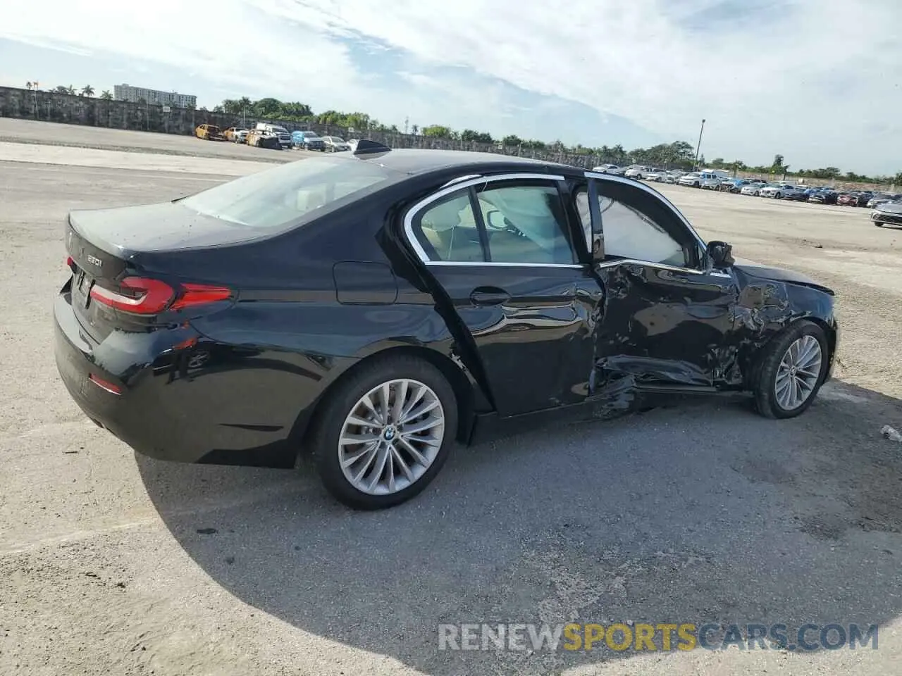 3 Photograph of a damaged car WBA53BH06NCJ01592 BMW 5 SERIES 2022