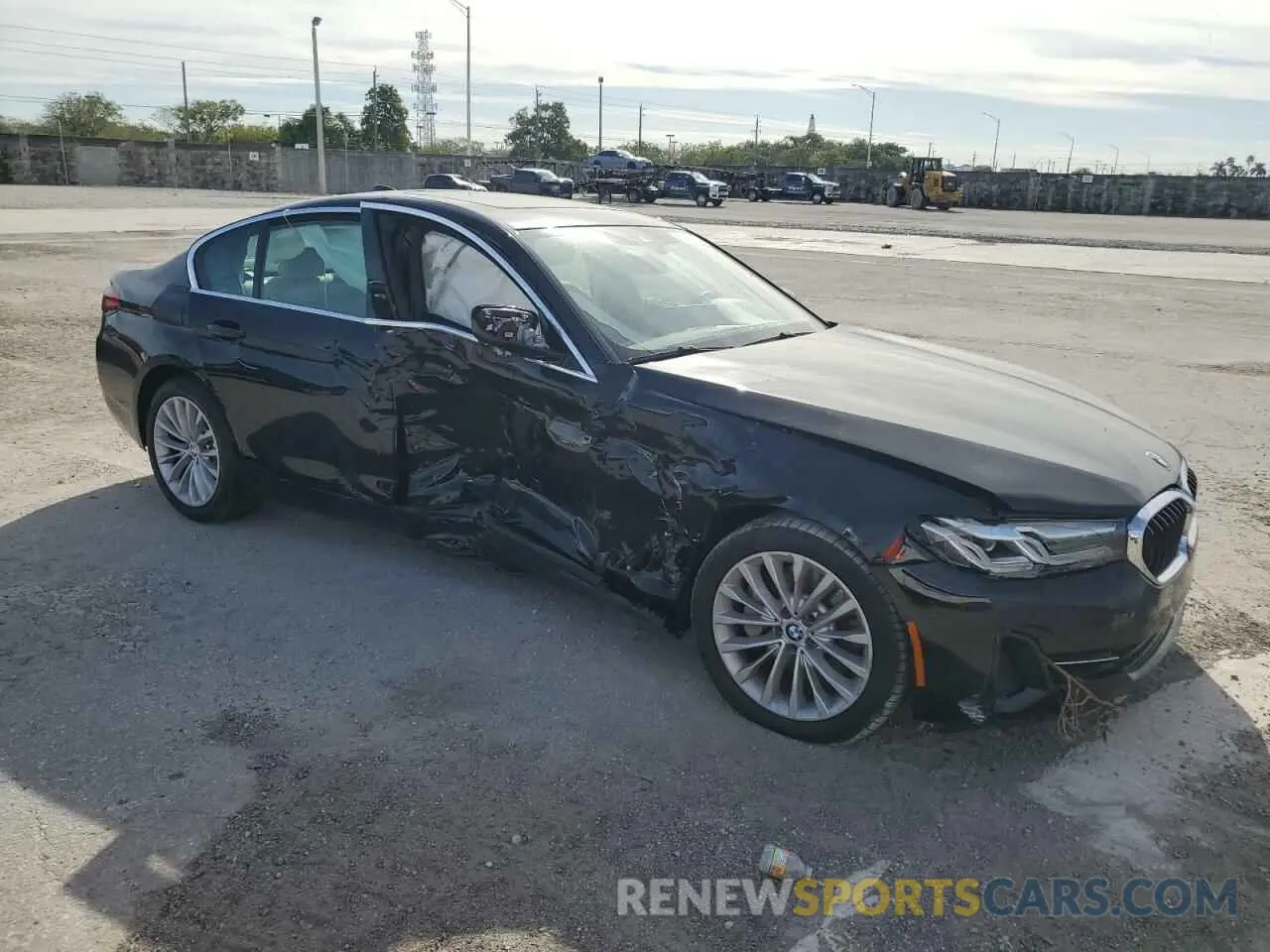 4 Photograph of a damaged car WBA53BH06NCJ01592 BMW 5 SERIES 2022