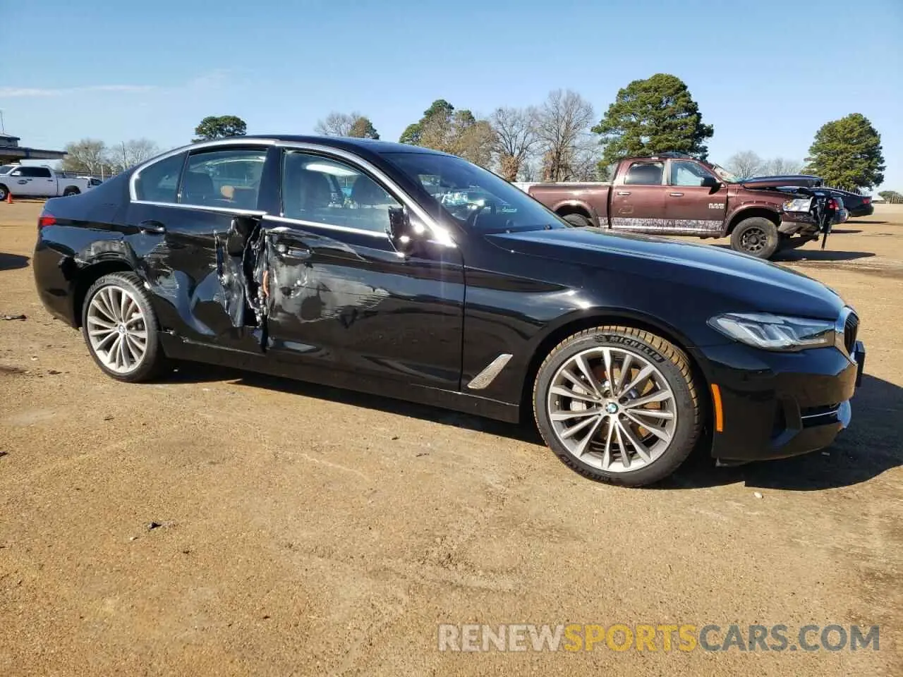 4 Photograph of a damaged car WBA53BH07NCH93011 BMW 5 SERIES 2022