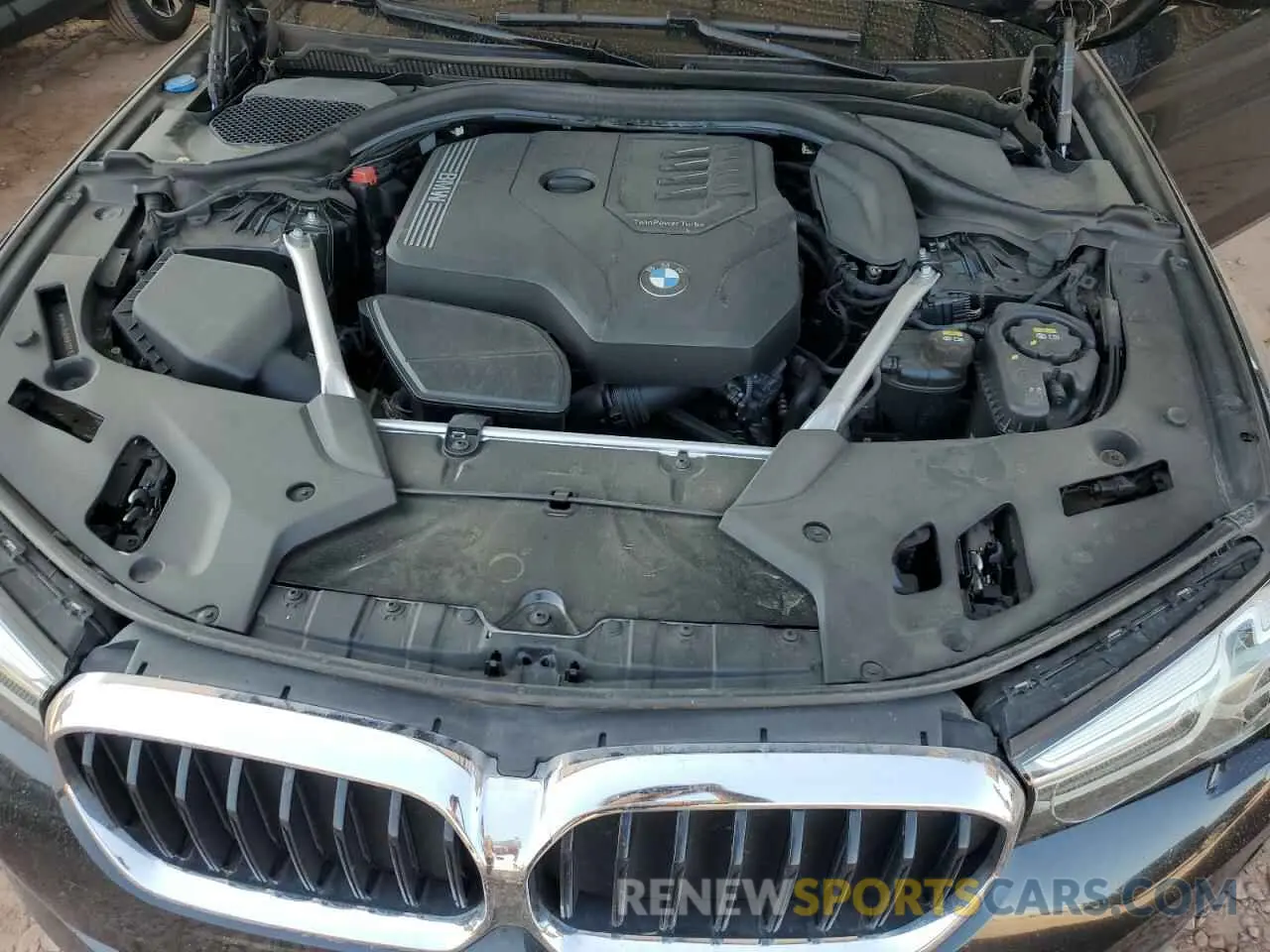 11 Photograph of a damaged car WBA53BH0XNWX82757 BMW 5 SERIES 2022