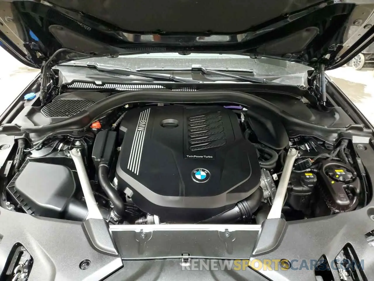 11 Фотография поврежденного автомобиля WBA73BJ08NWX56967 BMW 5 SERIES 2022