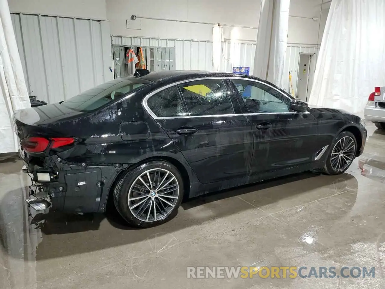 3 Фотография поврежденного автомобиля WBA73BJ08NWX56967 BMW 5 SERIES 2022