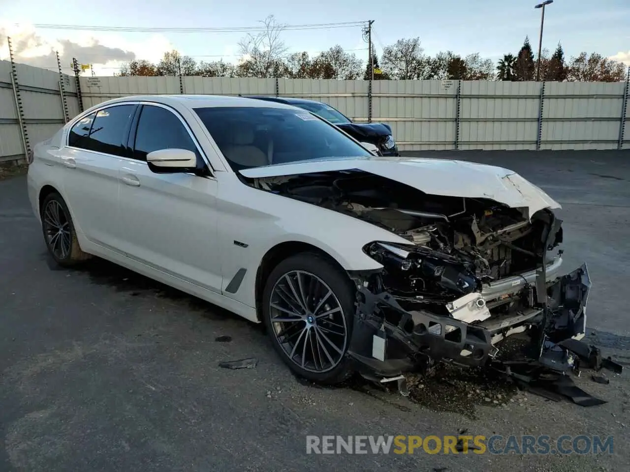 4 Фотография поврежденного автомобиля WBA13AG03PCN13966 BMW 5 SERIES 2023